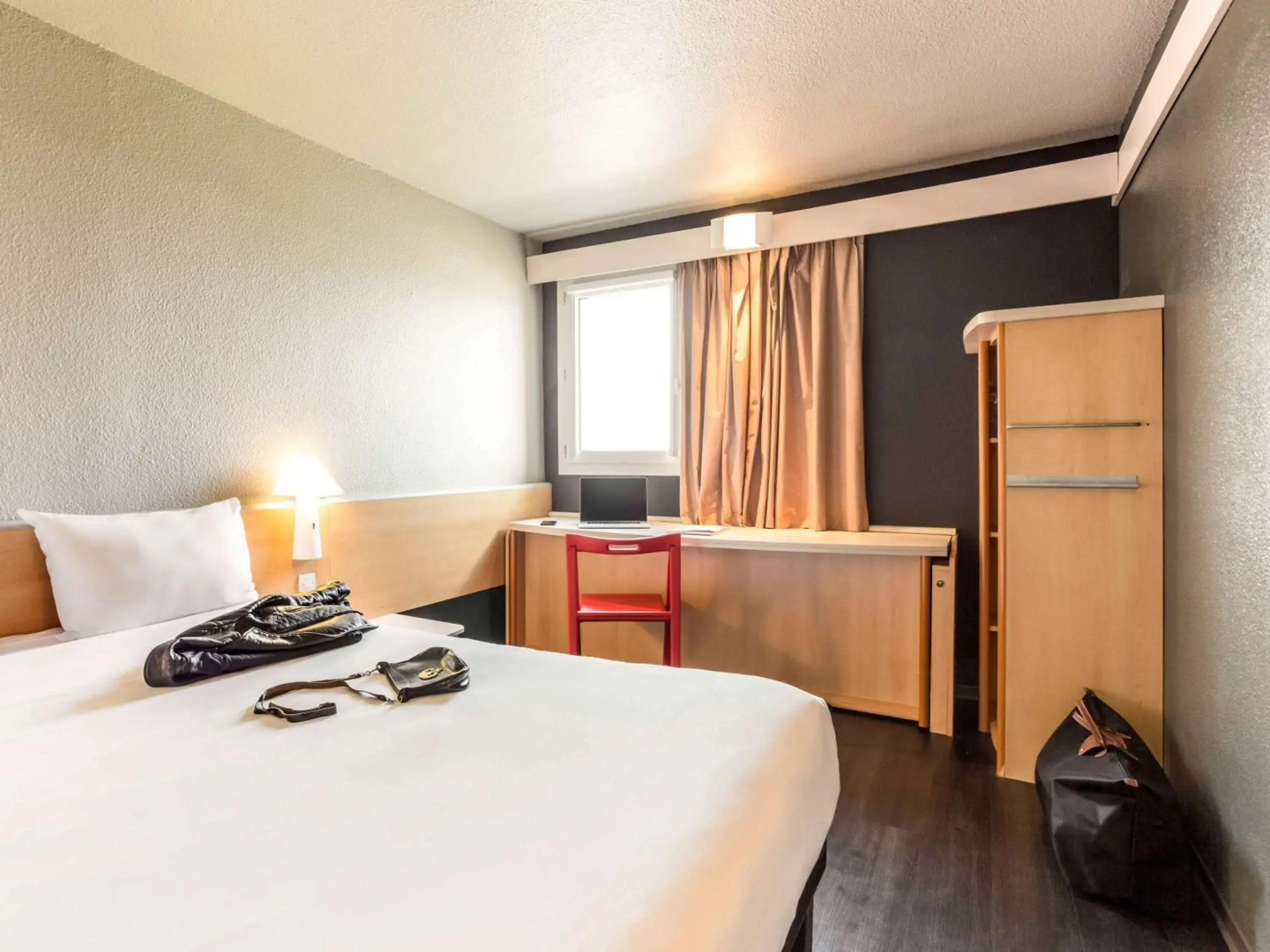 ibis Pau Lescar