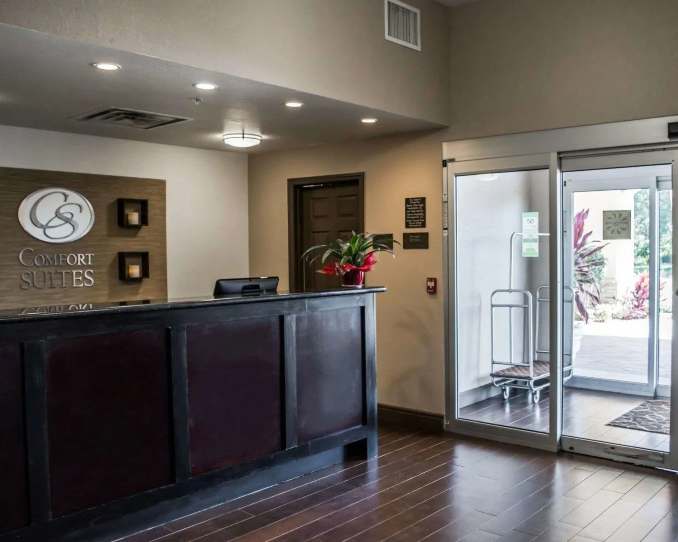 Comfort Suites Clearwater - Dunedin