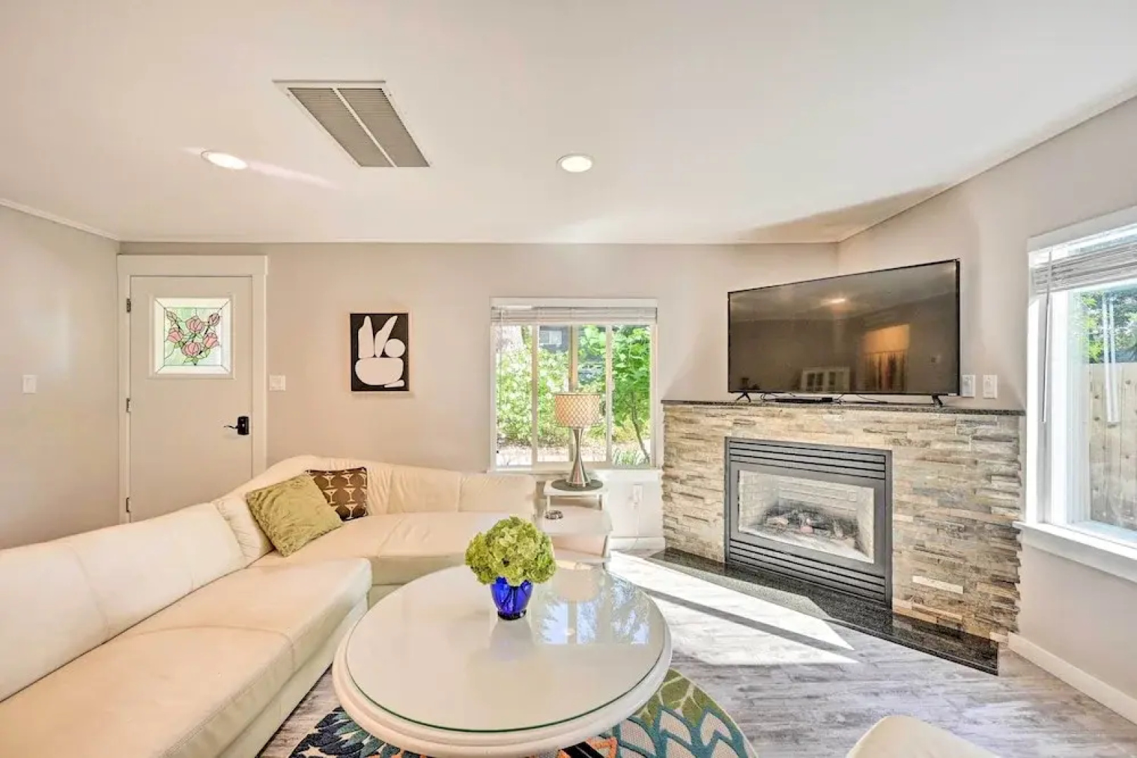 Family-friendly Kirkland Home ~ 1 Mi to Downtown