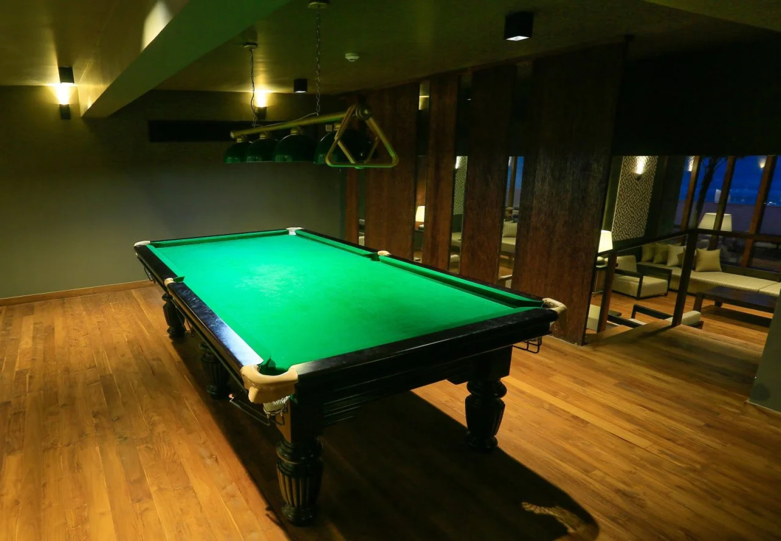 Курортный отель Pandanus Beach Resort & Spa