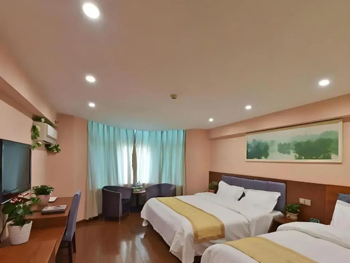 GreenTree Alliance Jiangsu Yangzhou Hanjiang Middle Road Libao Square Hotel