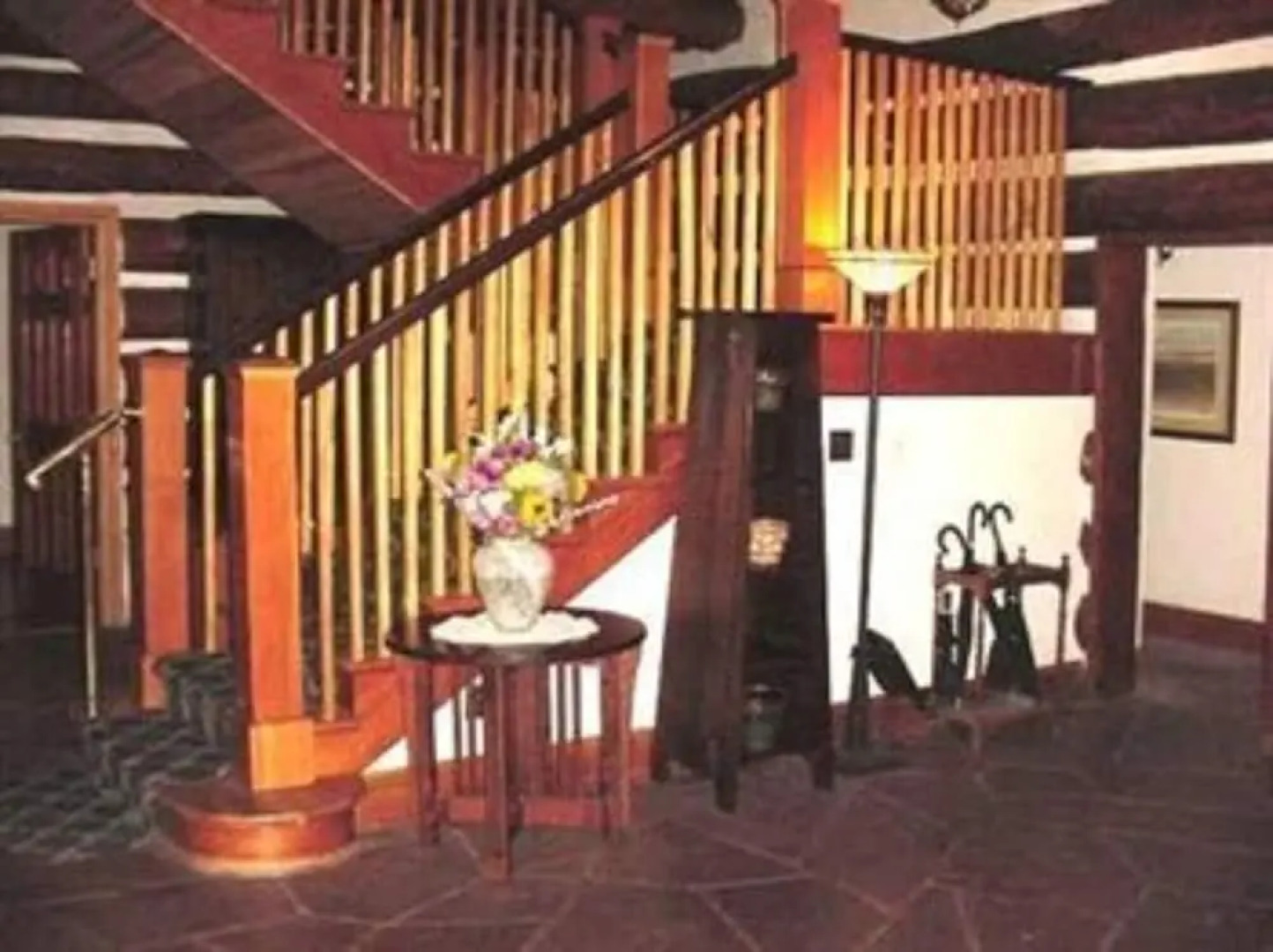 Alps Boulder Canyon Inn