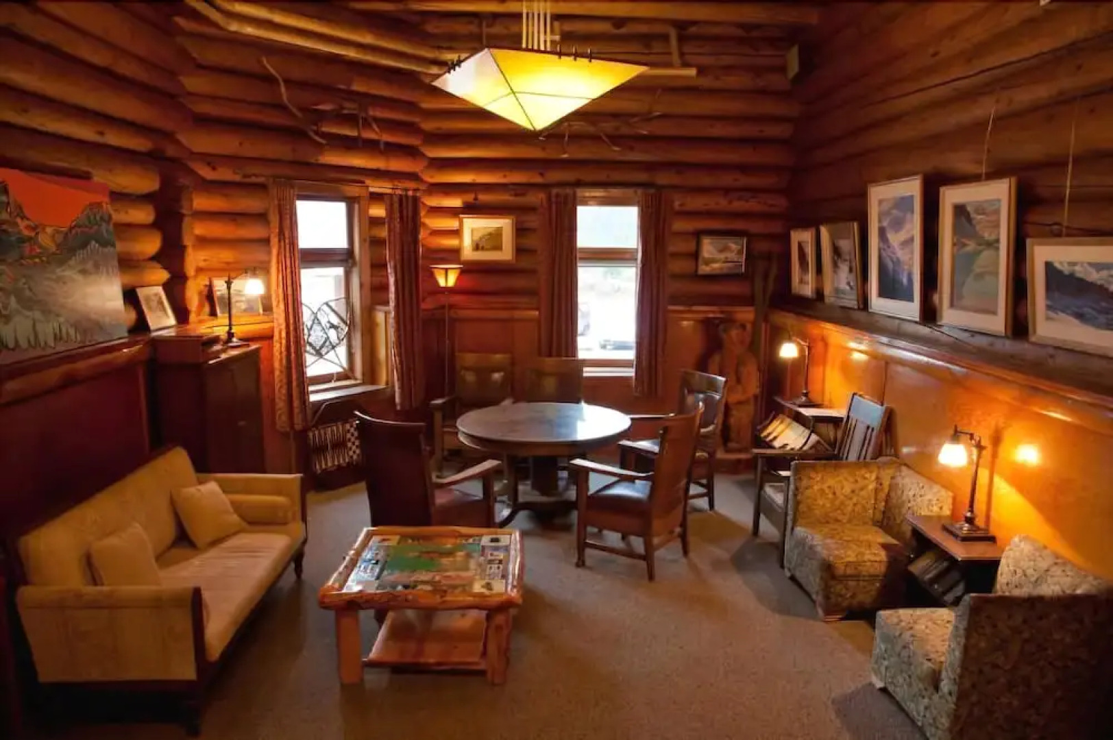 Simpson's Num-ti-jah Lodge