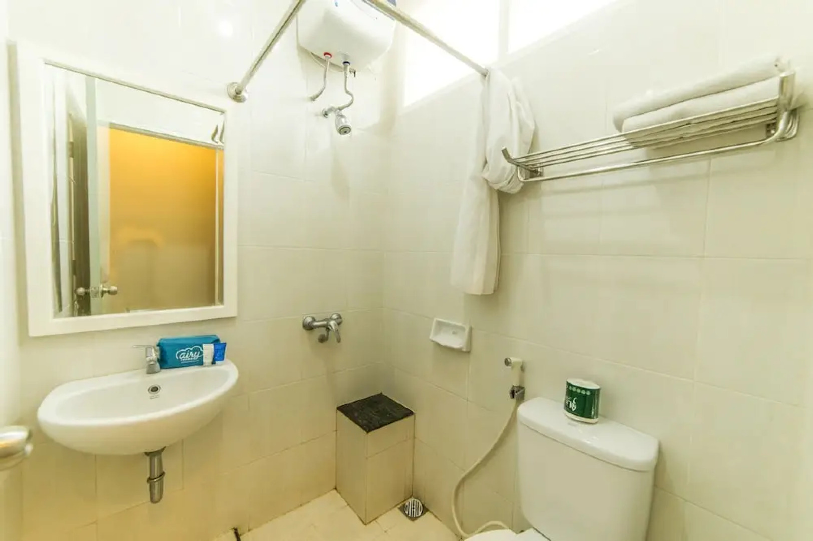 Airy Solo Baru Telukan Pendawa AF 1