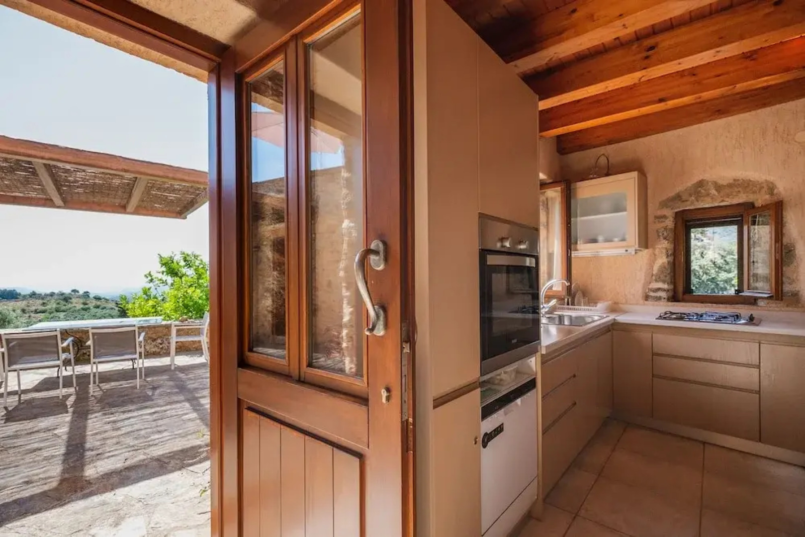 Villa Kalogra - Natural Habitat w. Views