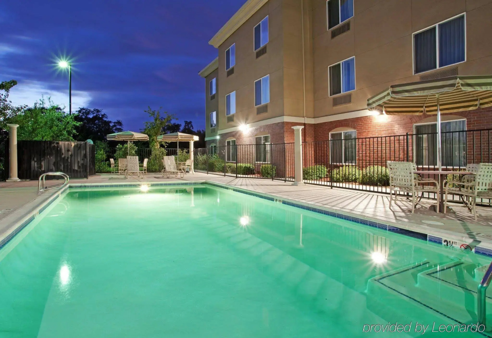 Holiday Inn Express Hotel & Suites Roseville-Galleria Area by IHG