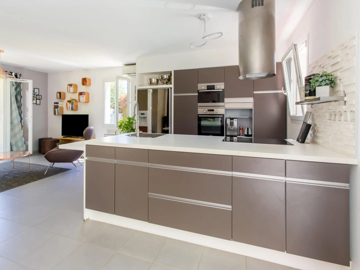 Nice holiday home in Provence-Alpes-Côte d'Azur with pool