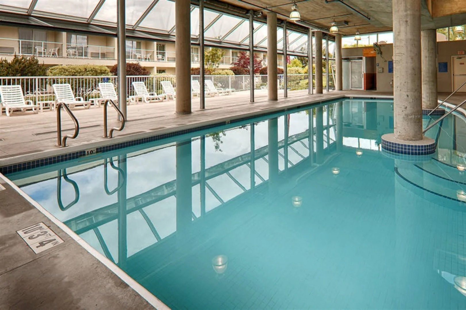 Best Western Plus Kelowna Hotel & Suites