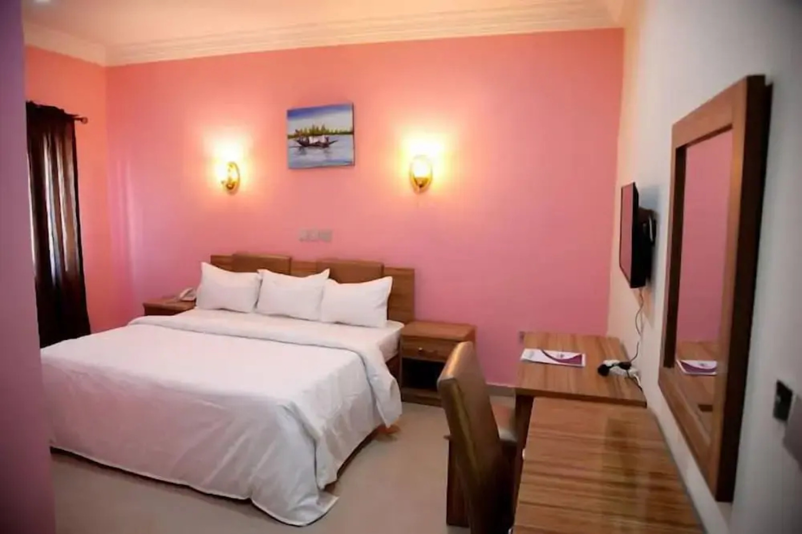 Bon Hotel Royal Parklane