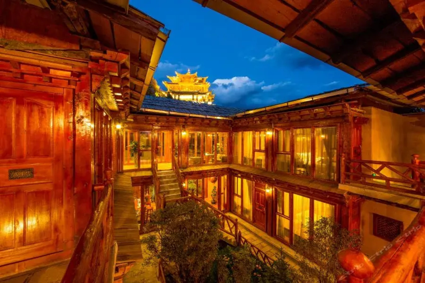 Shangri-La Xiangjiange Homestay