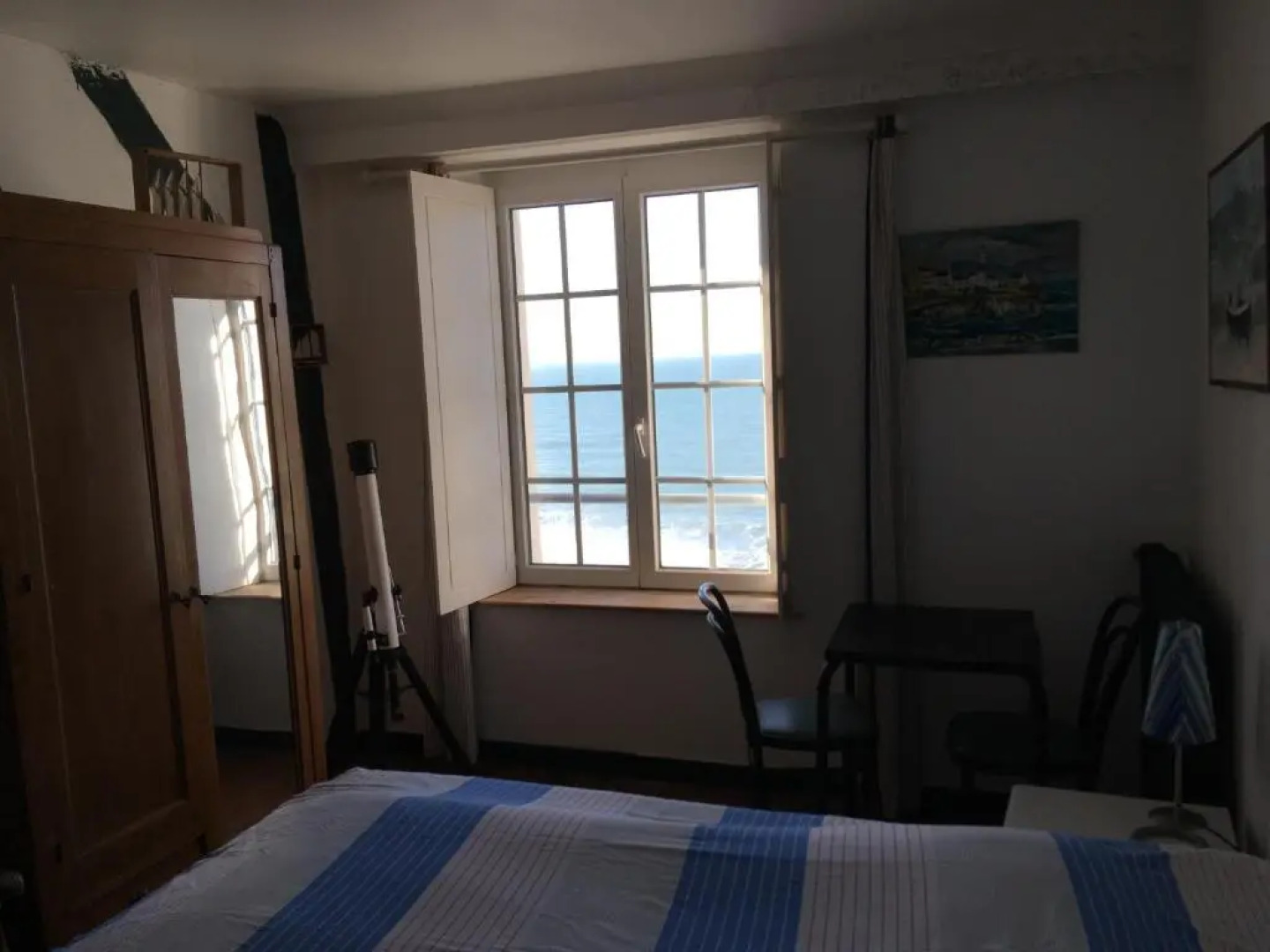 Face A La Mer , L Artiste