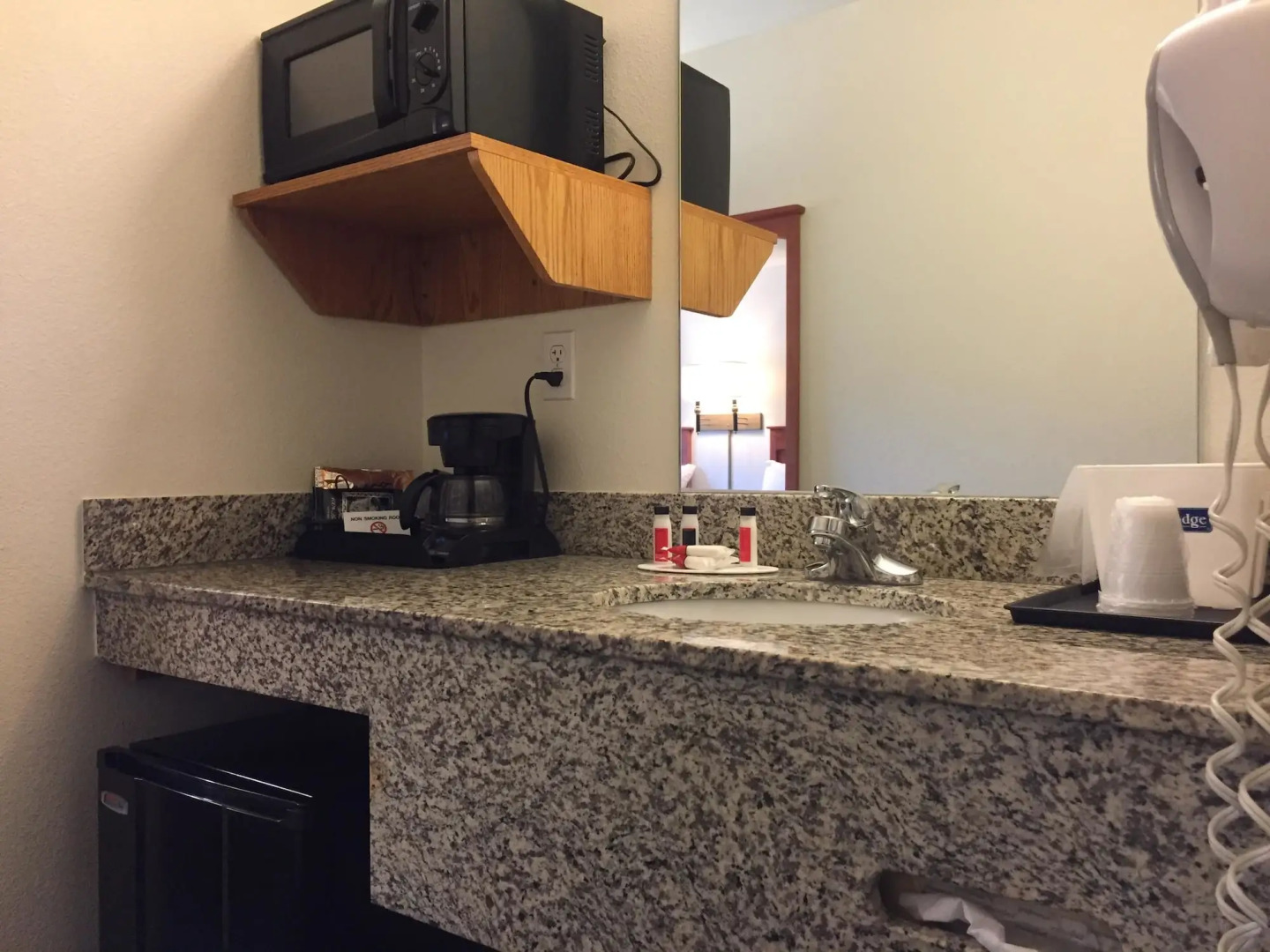 Travelodge by Wyndham Dunsmuir