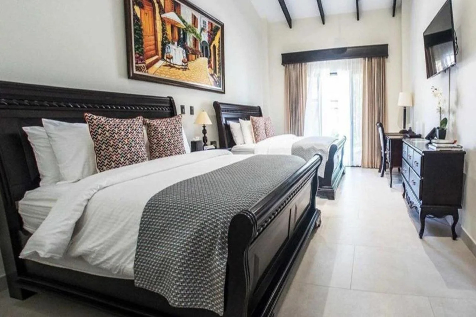 Sunset Del Mar Resort