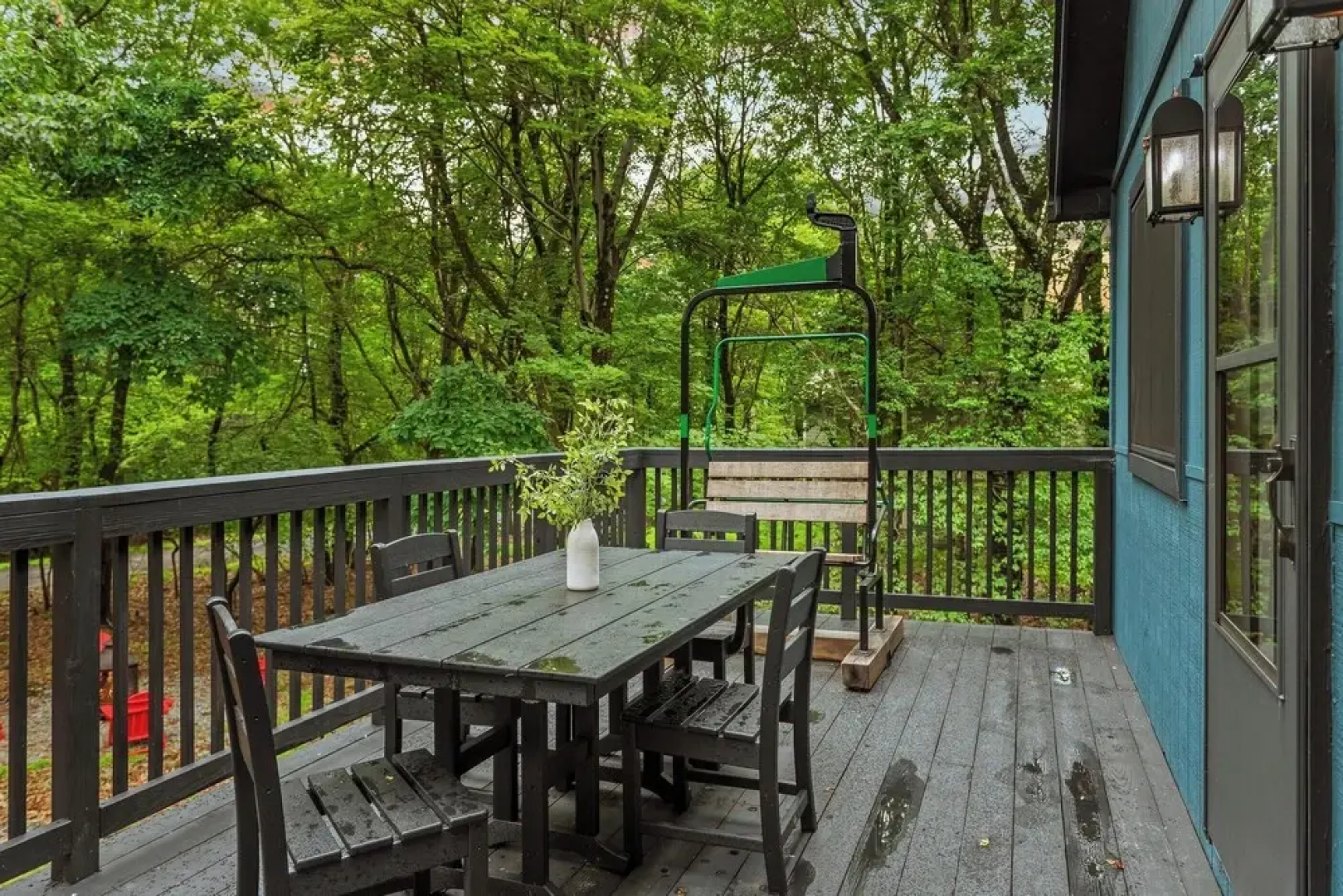 Moose Tracks by Avantstay Hot Tub, Game Room, Deck, Firepit