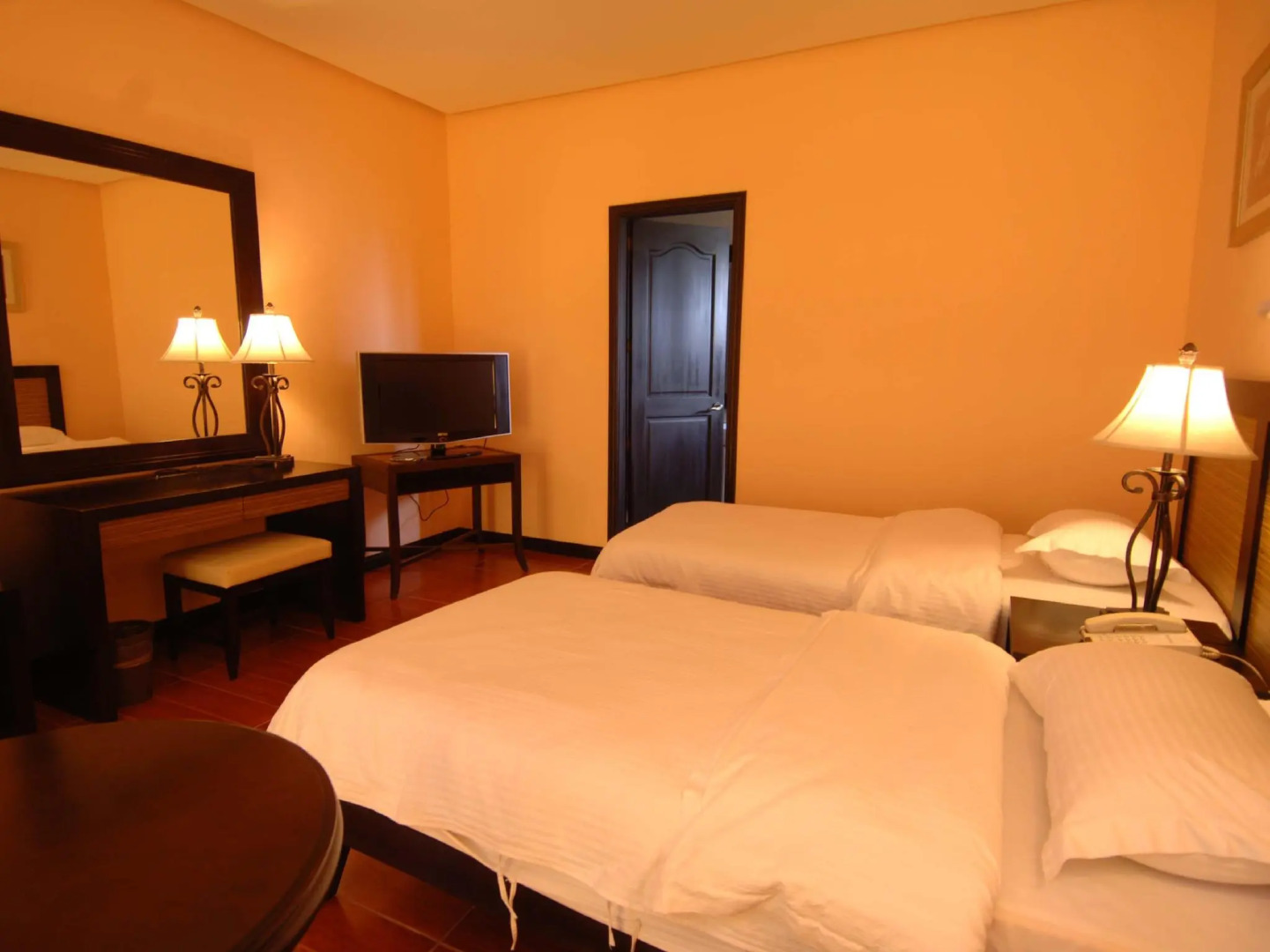 Planta Centro Bacolod Hotel & Residences