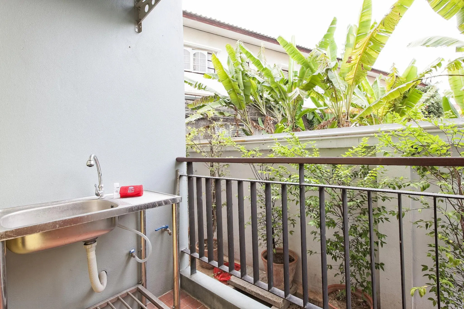 ZEN Rooms Nasa Mansion