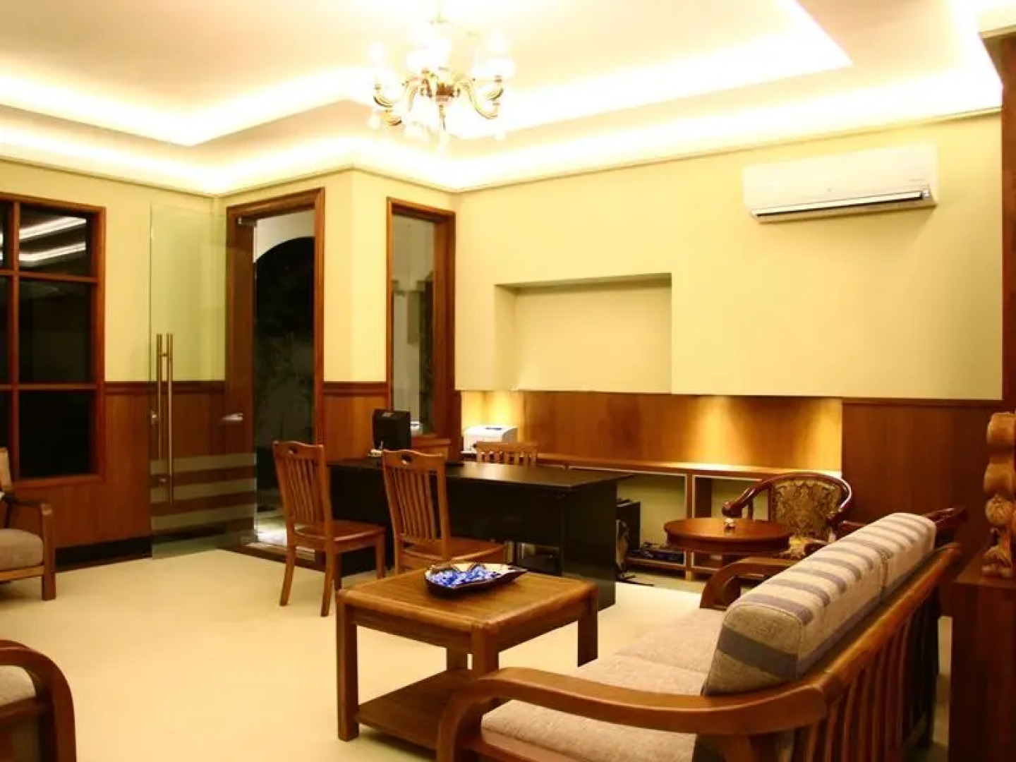 Marina Boutique Hotel