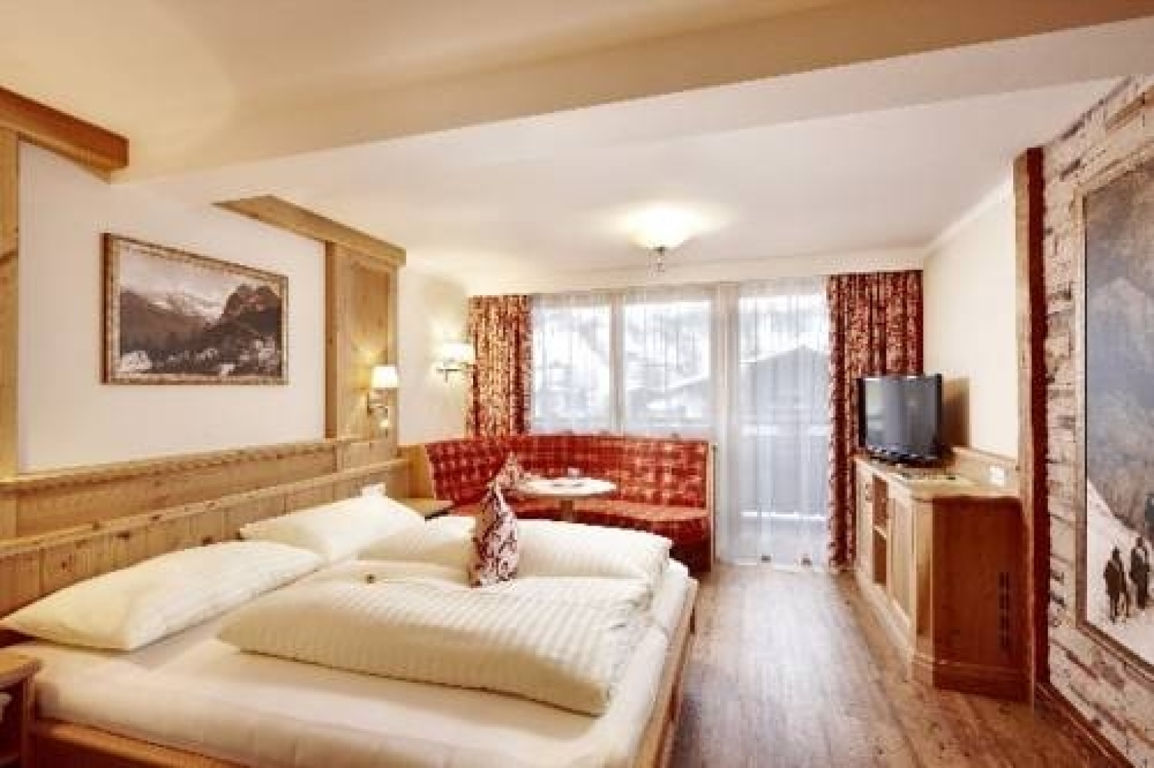 Smaragdhotel Tauernblick