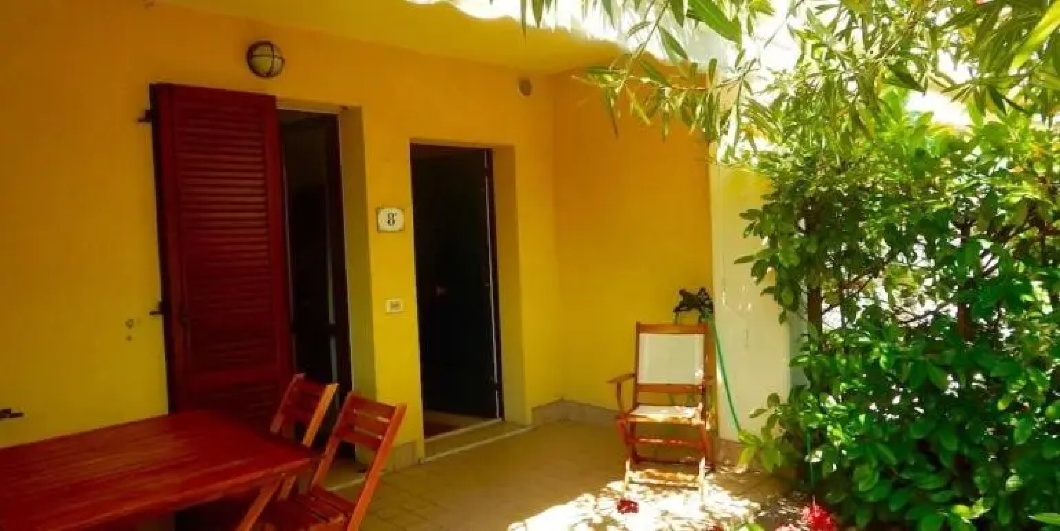 N98 - Numana, Nuovo Trilocale Con Giardino in Residence Con Piscina