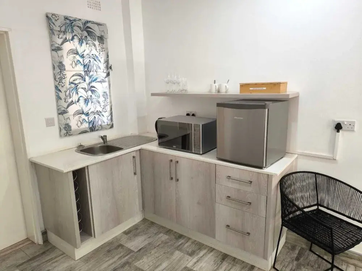 Room in Lodge - Luxury Suite in Zambezi Boutique Lodge 2, Free 4x4 Town Tour