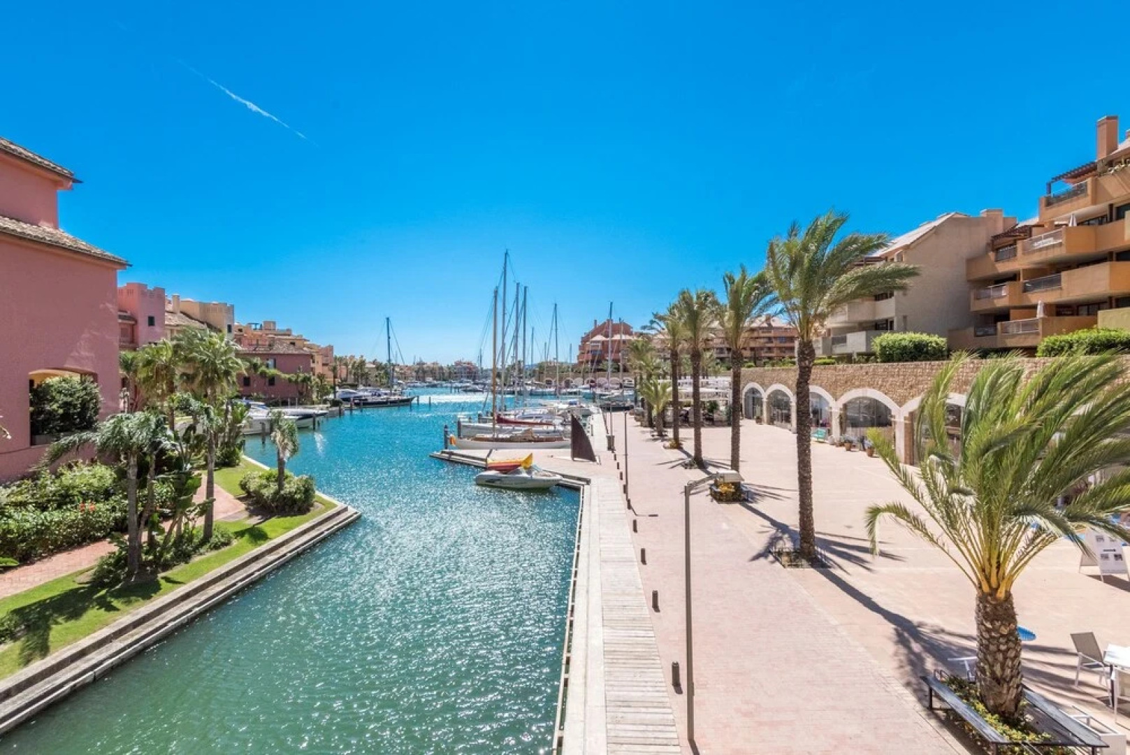 Sotogrande Marina 2Bedroom Luxury Ground