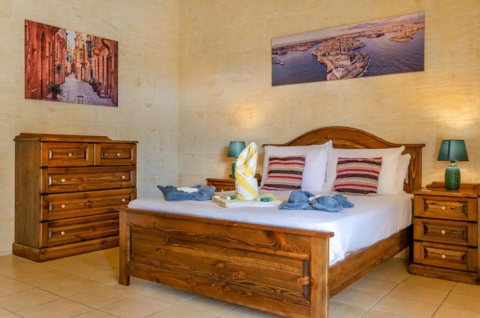 The Grand Authentic House with Private Pool