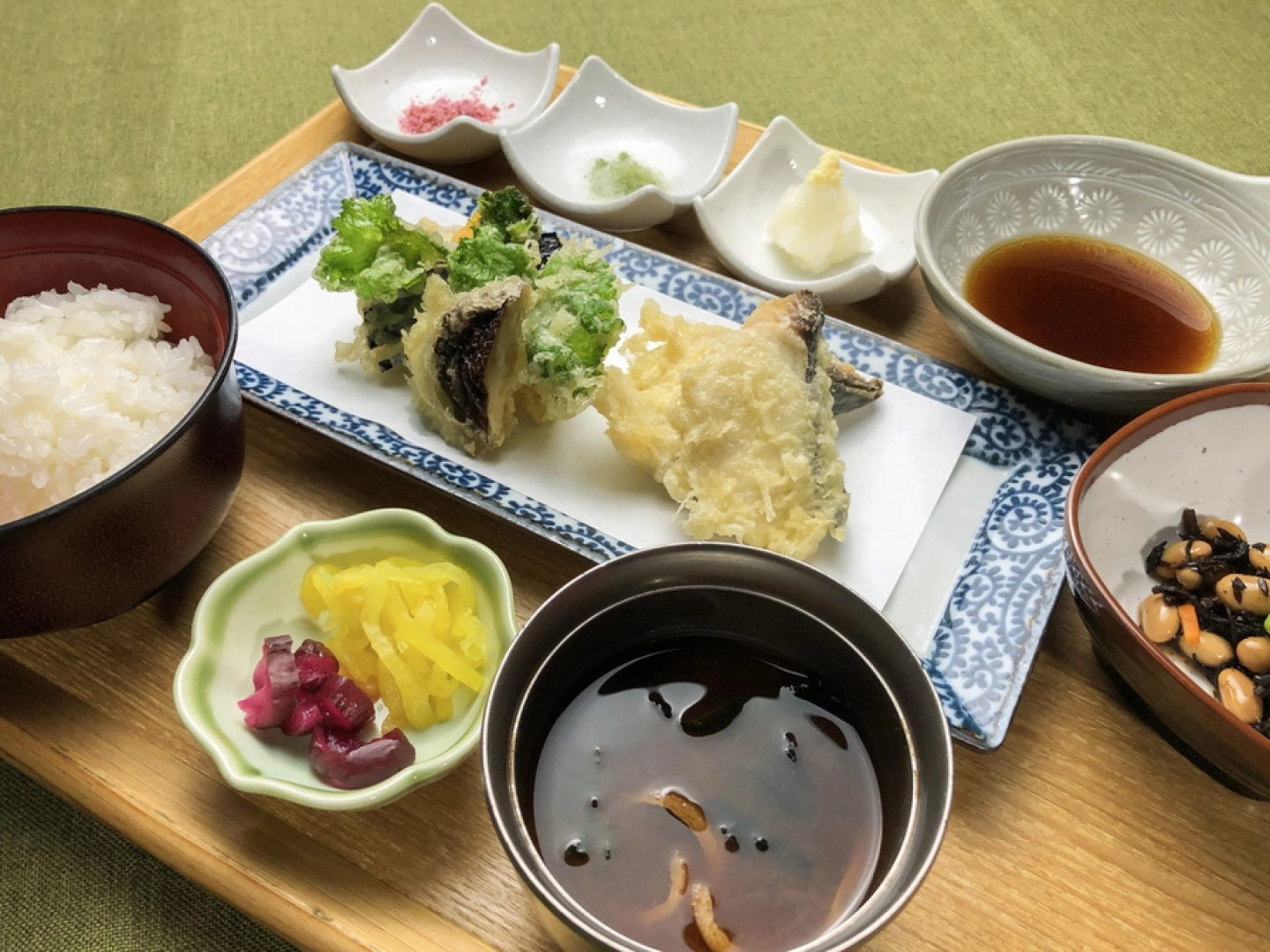 Yokkaichi Onsen Ofuro Cafe Yumoriza
