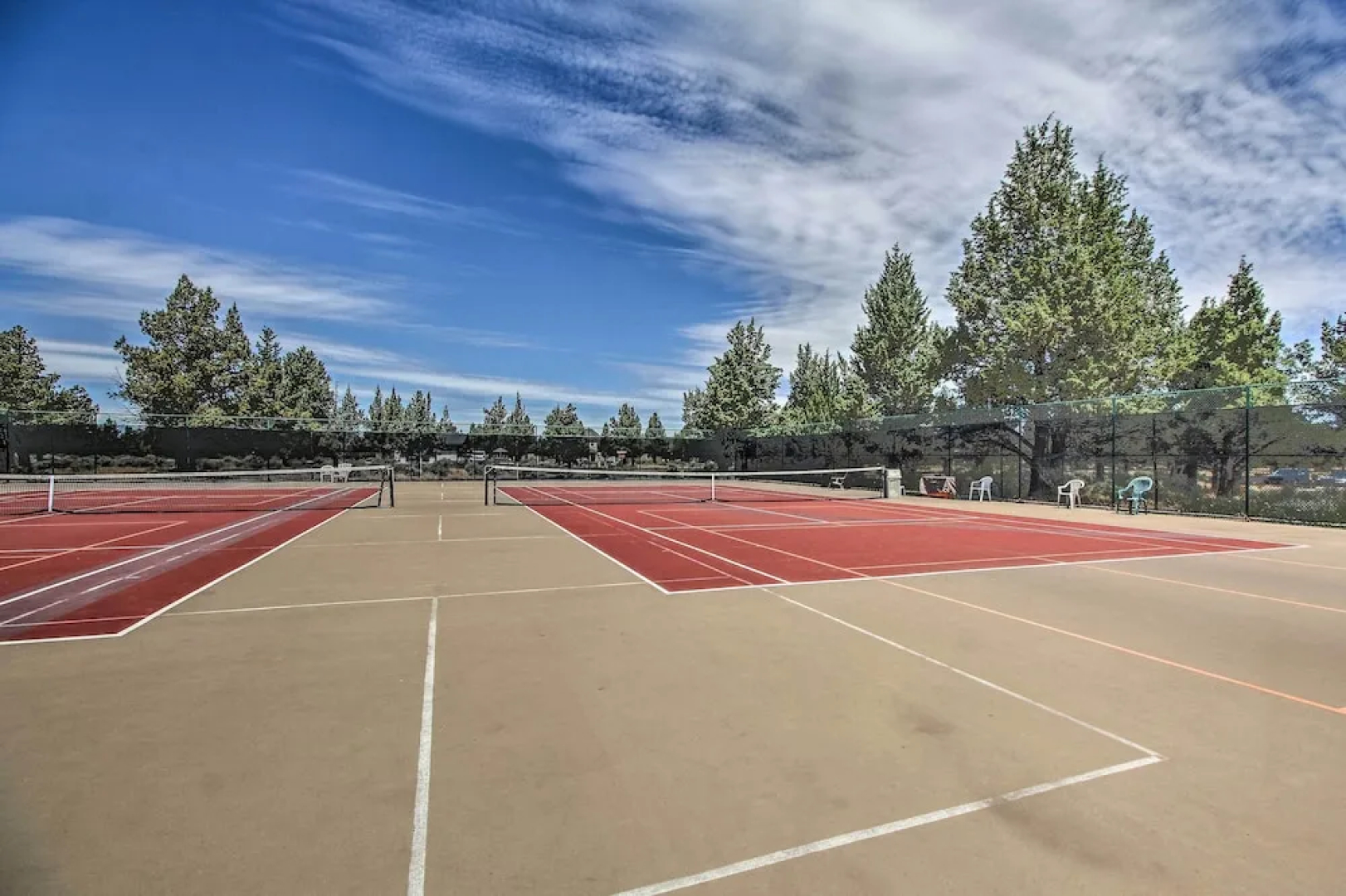 Charming Redmond Townhome w/ Resort Amenities