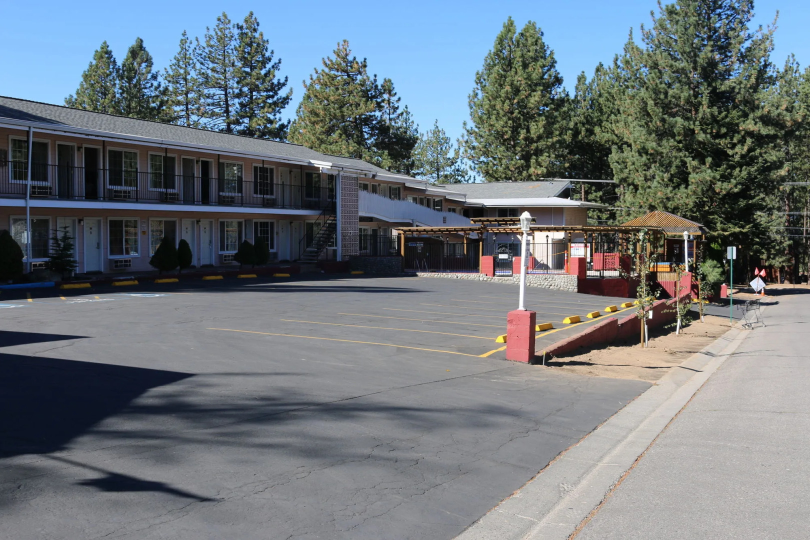 Bluelake Inn at Tahoe