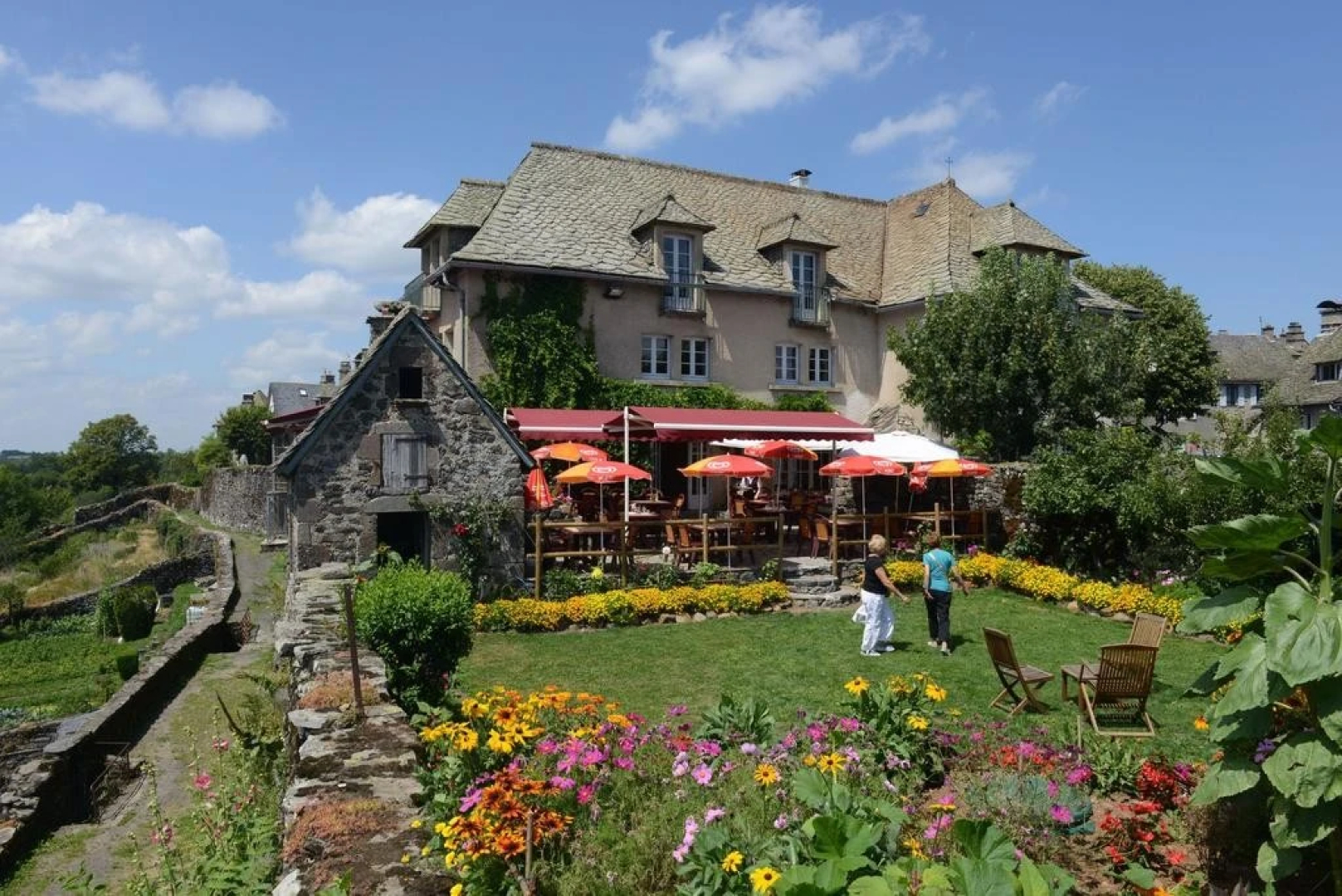 Logis Hôtel Restaurant & Spa Les Remparts