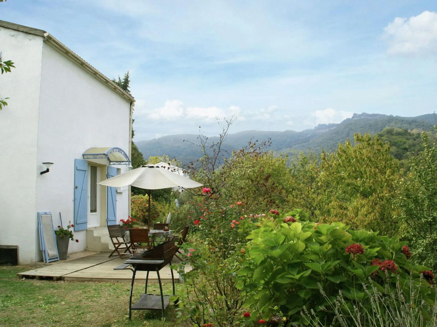 Tranquil Holiday Home in Corsica with Terrace