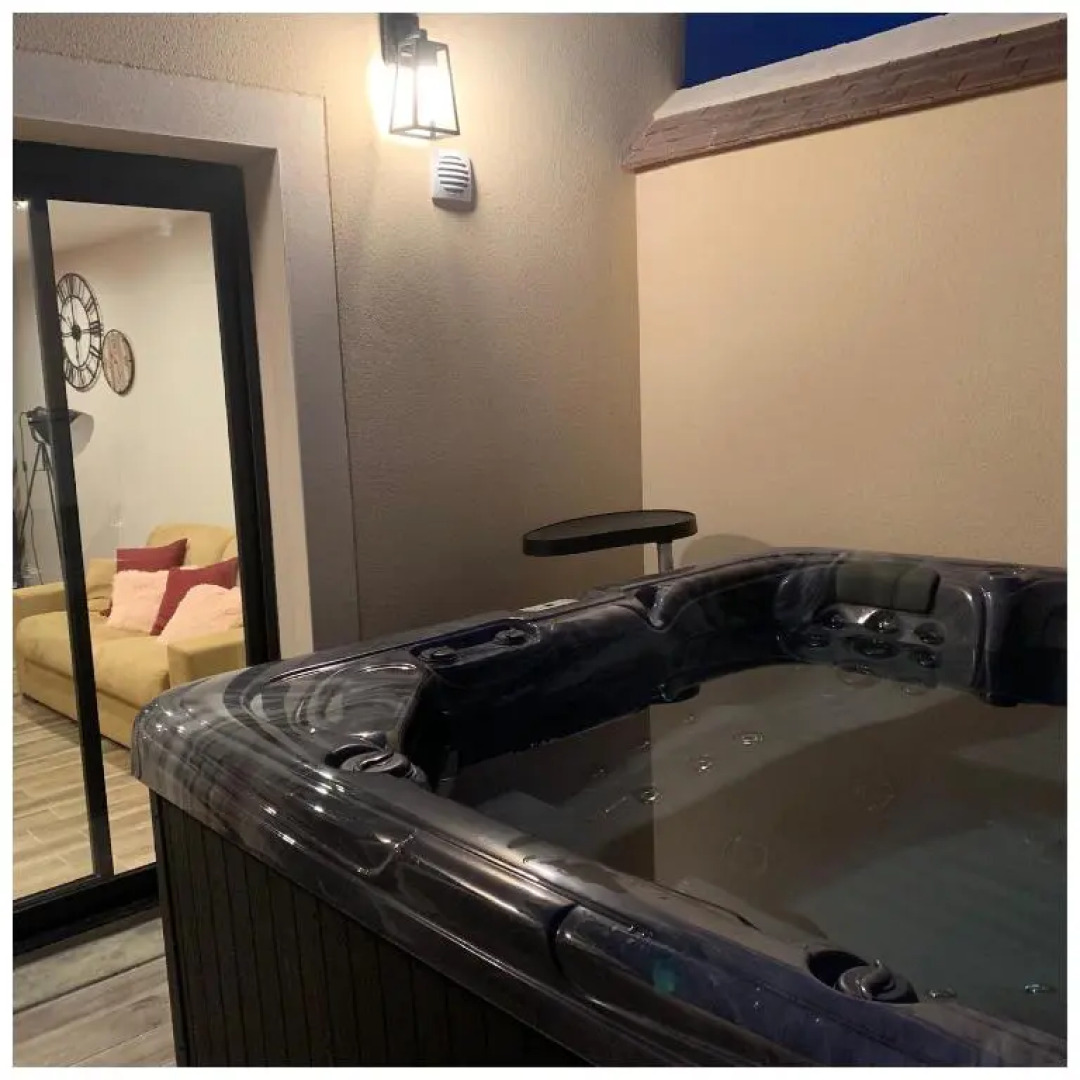 Sylina SPA Avec Jacuzzi Prive