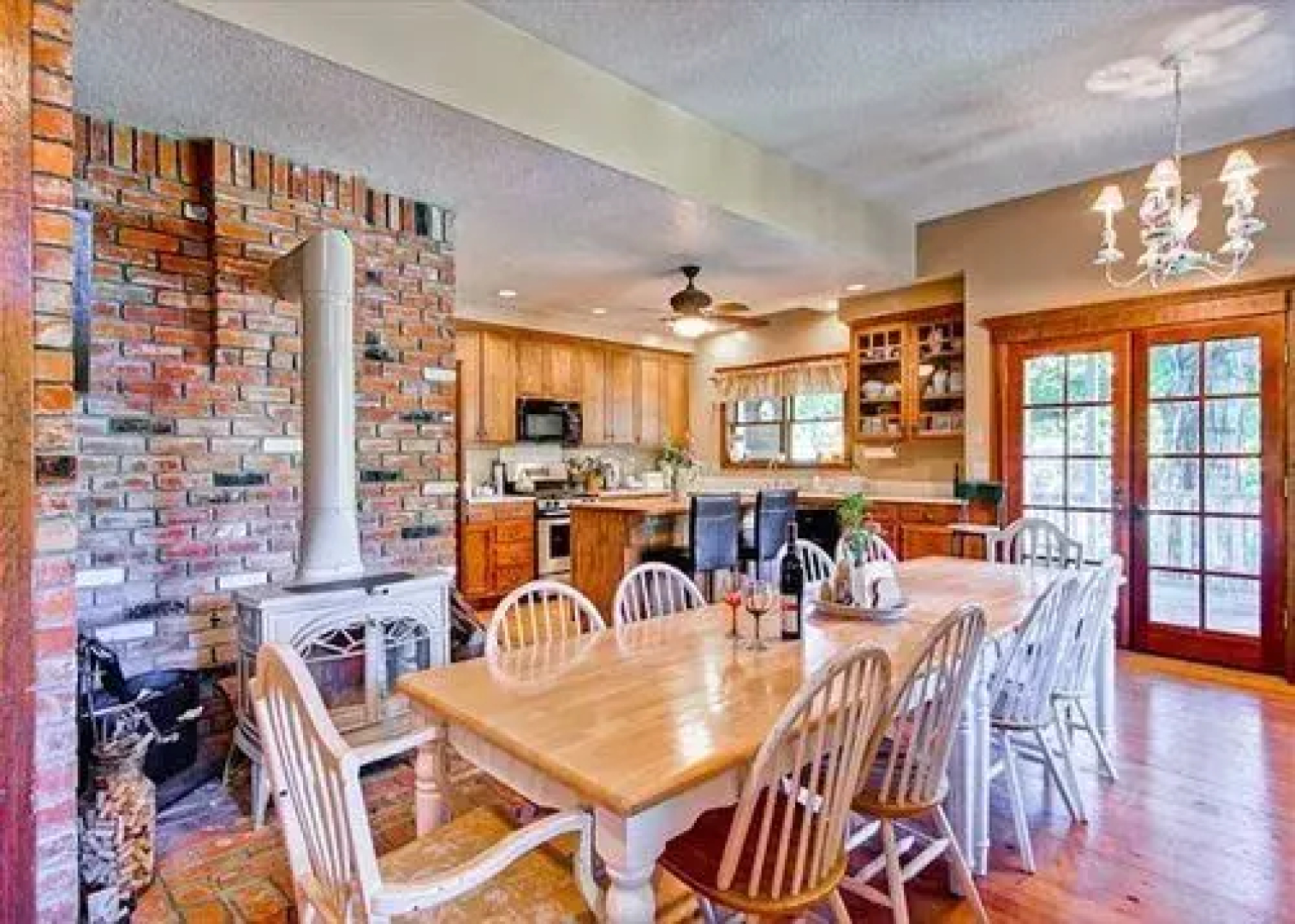 Judy Creek 4 Br home by RedAwning