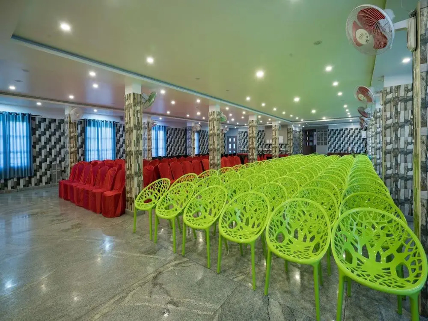 OYO 4678 Greens Residency