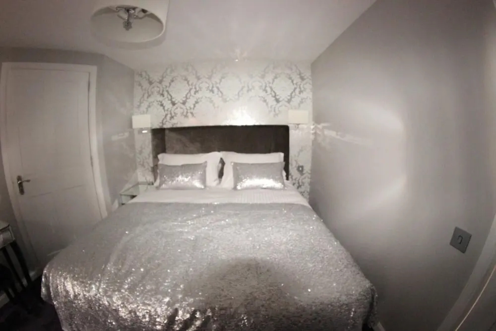 Shorehead Guest House