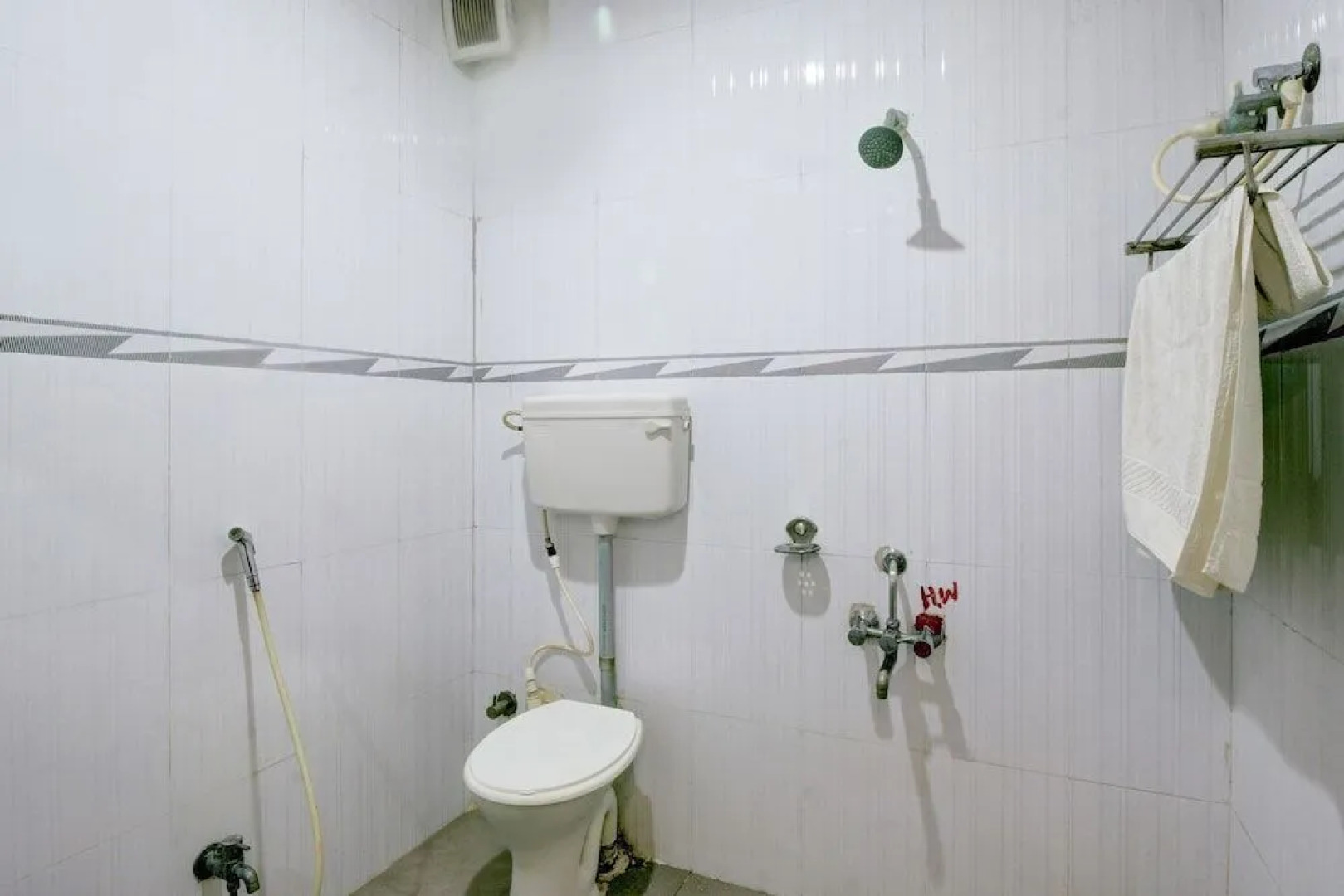 Oyo 28047 Hotel Galaxy Residency