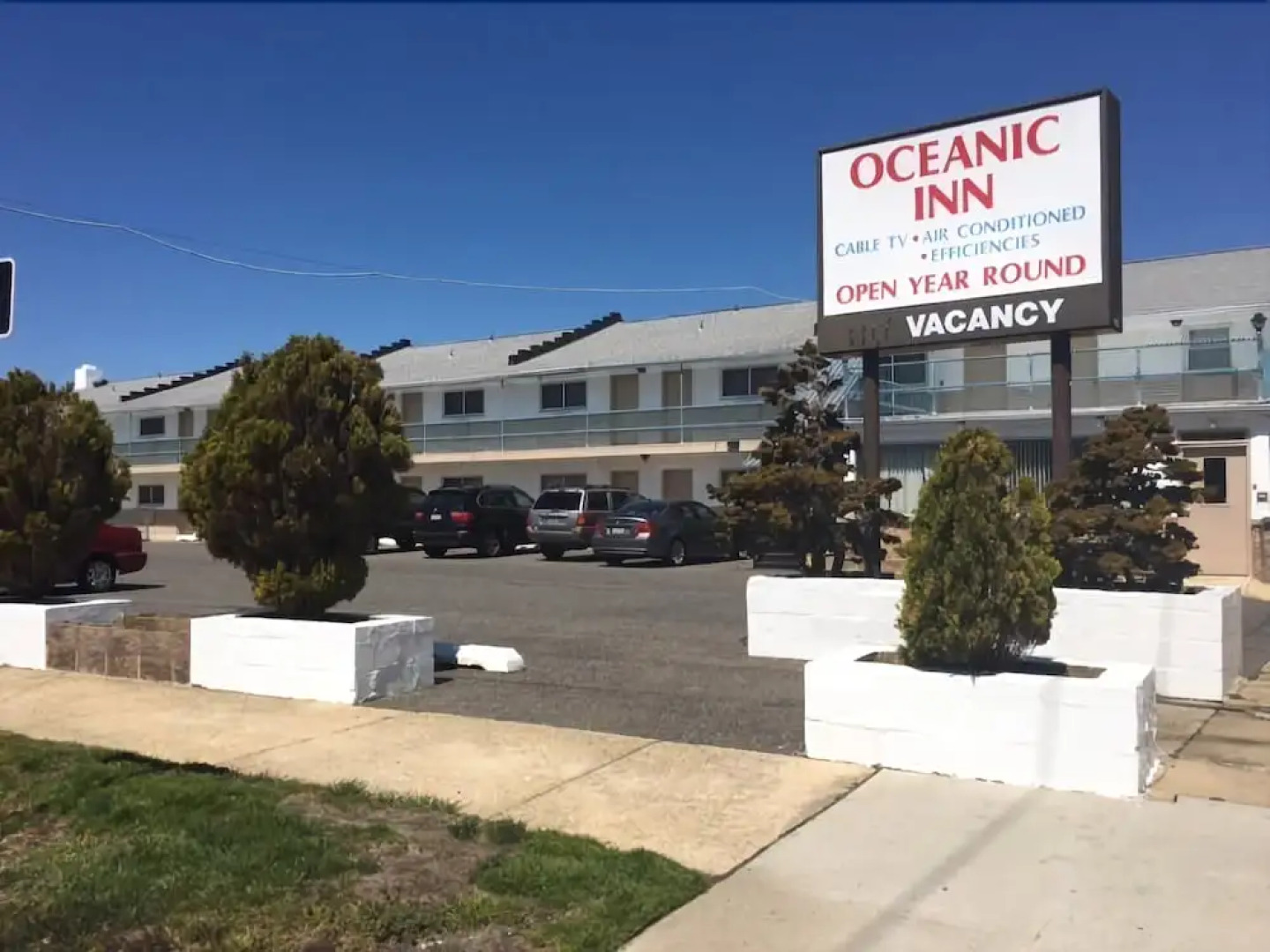 Oceanic Inn
