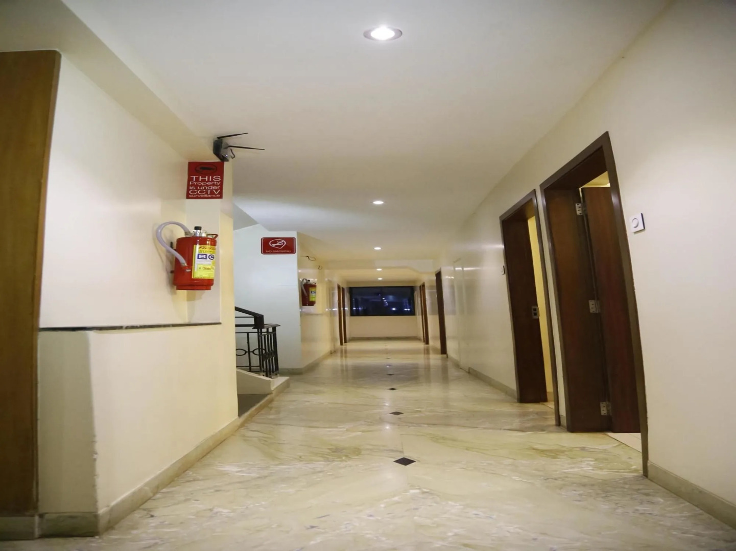 OYO 2726 Hotel Elegant