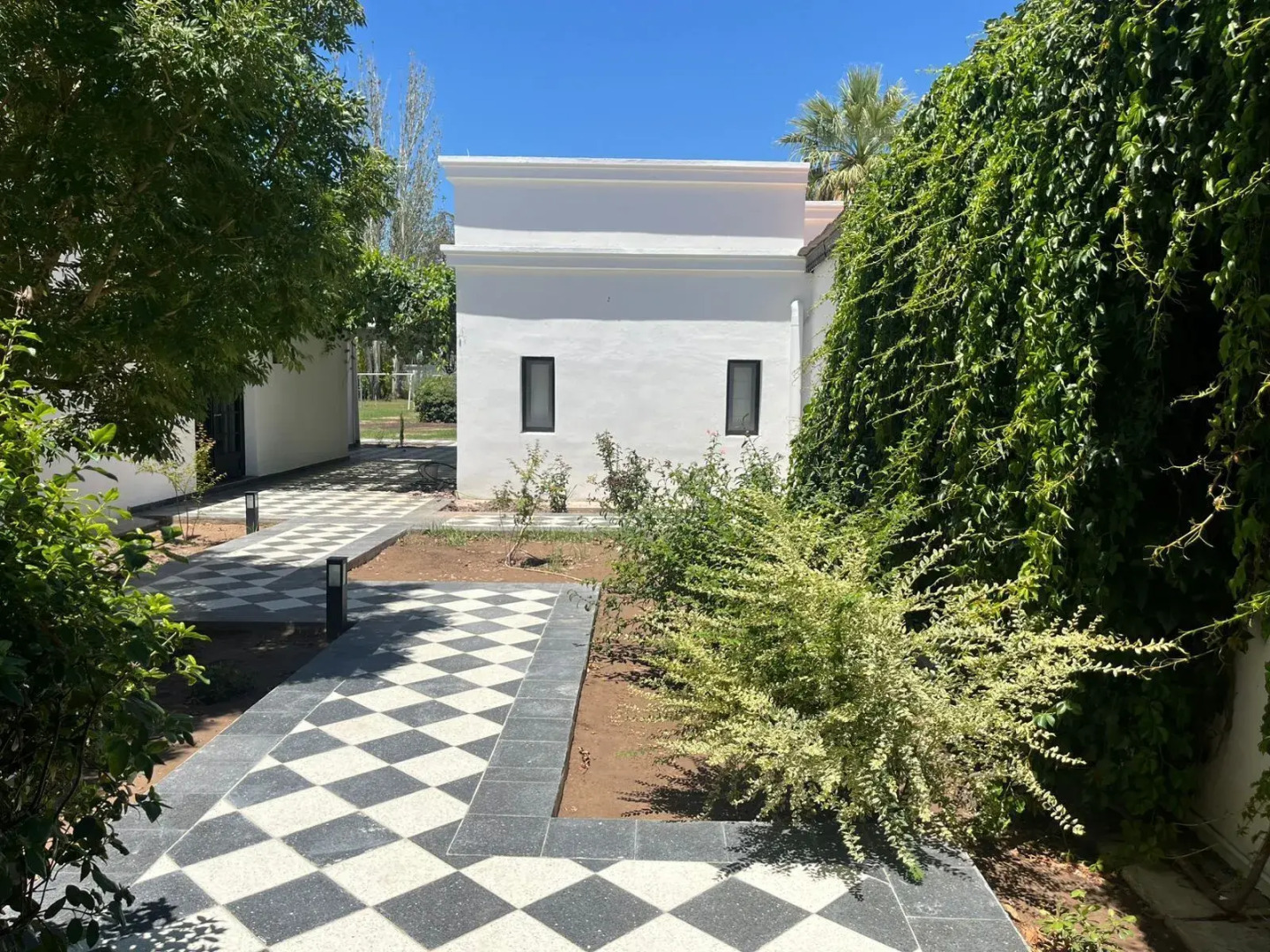 Viamonte Winery Lodge