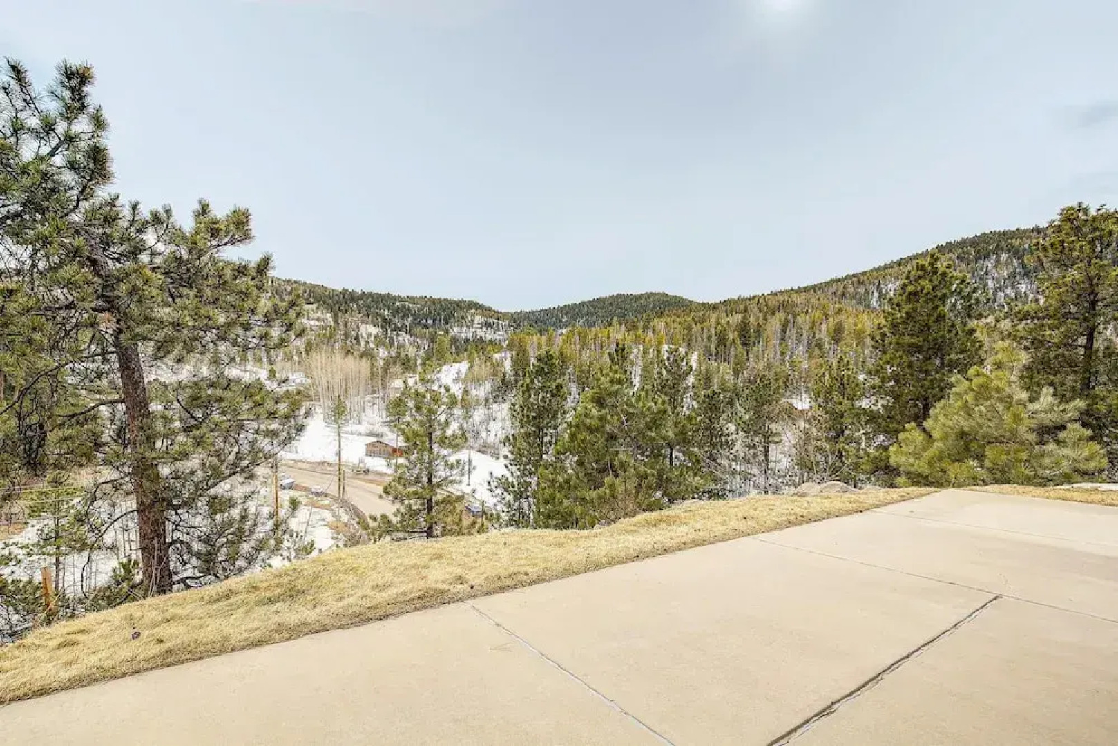 Secluded & Spacious Mountain Getaway