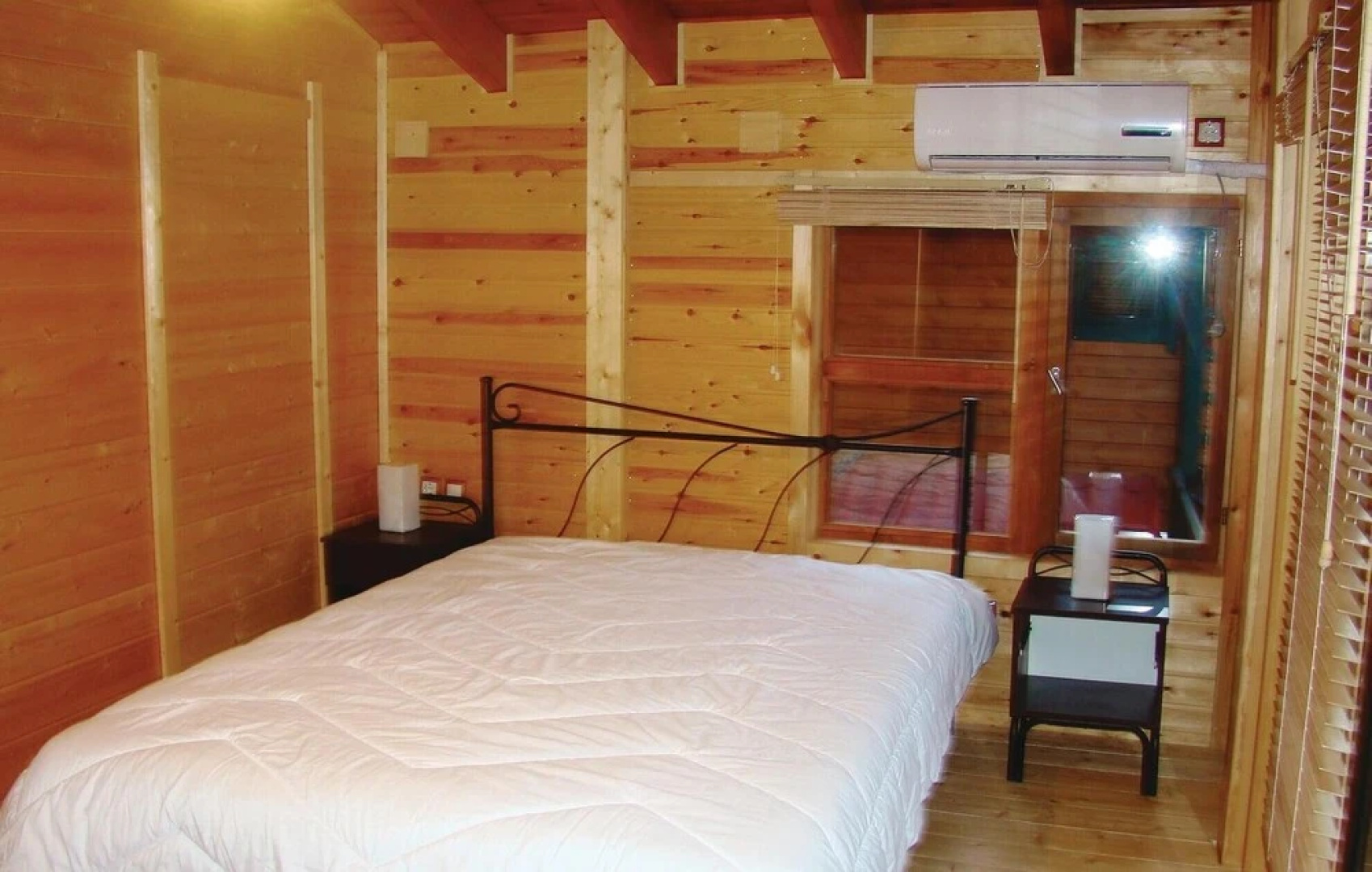 Awesome Home in Molos Kammena Vourla With 2 Bedrooms, Internet and Outdoor Swimming Pool