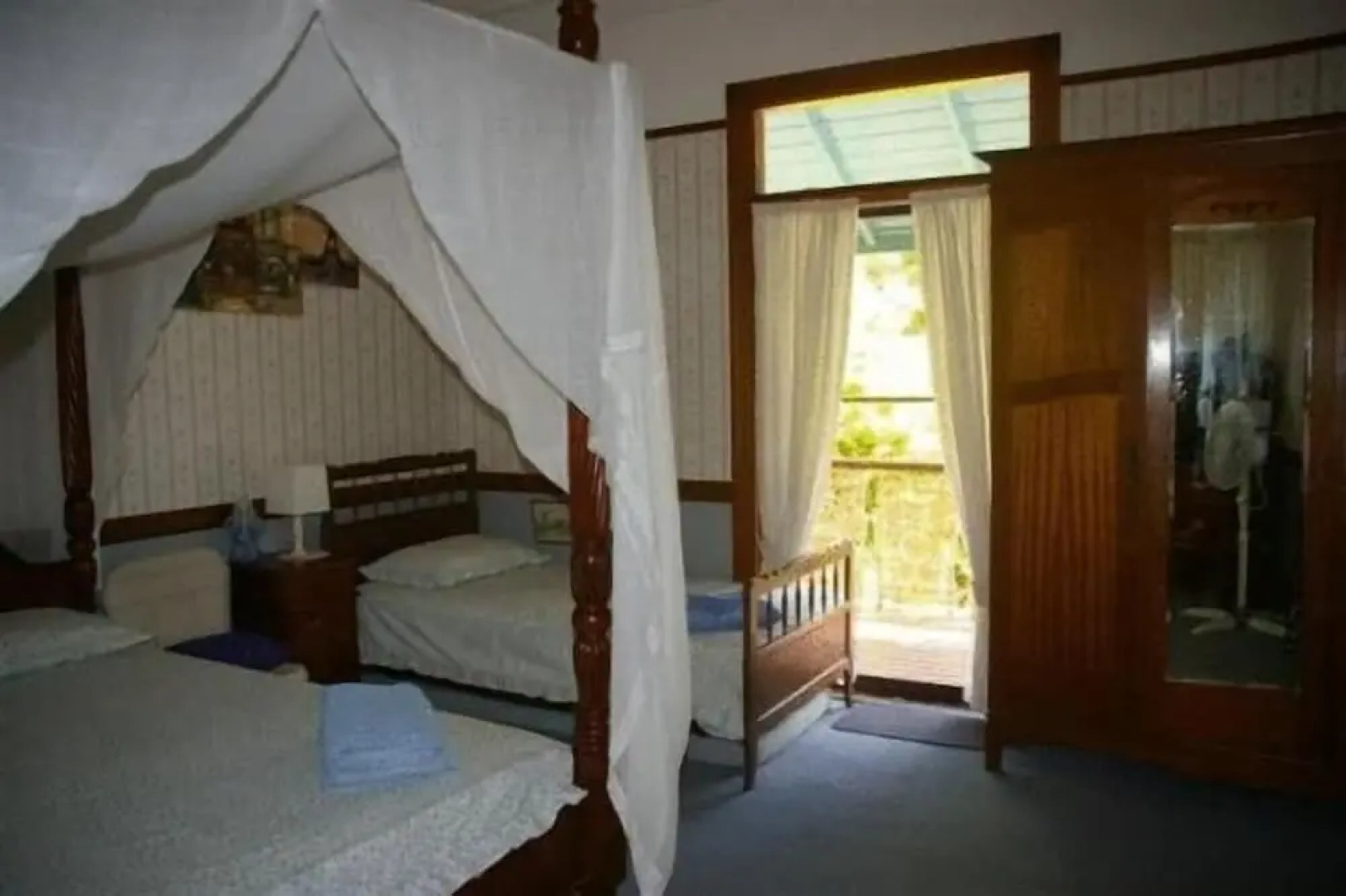 Riviera Bed and Breakfast