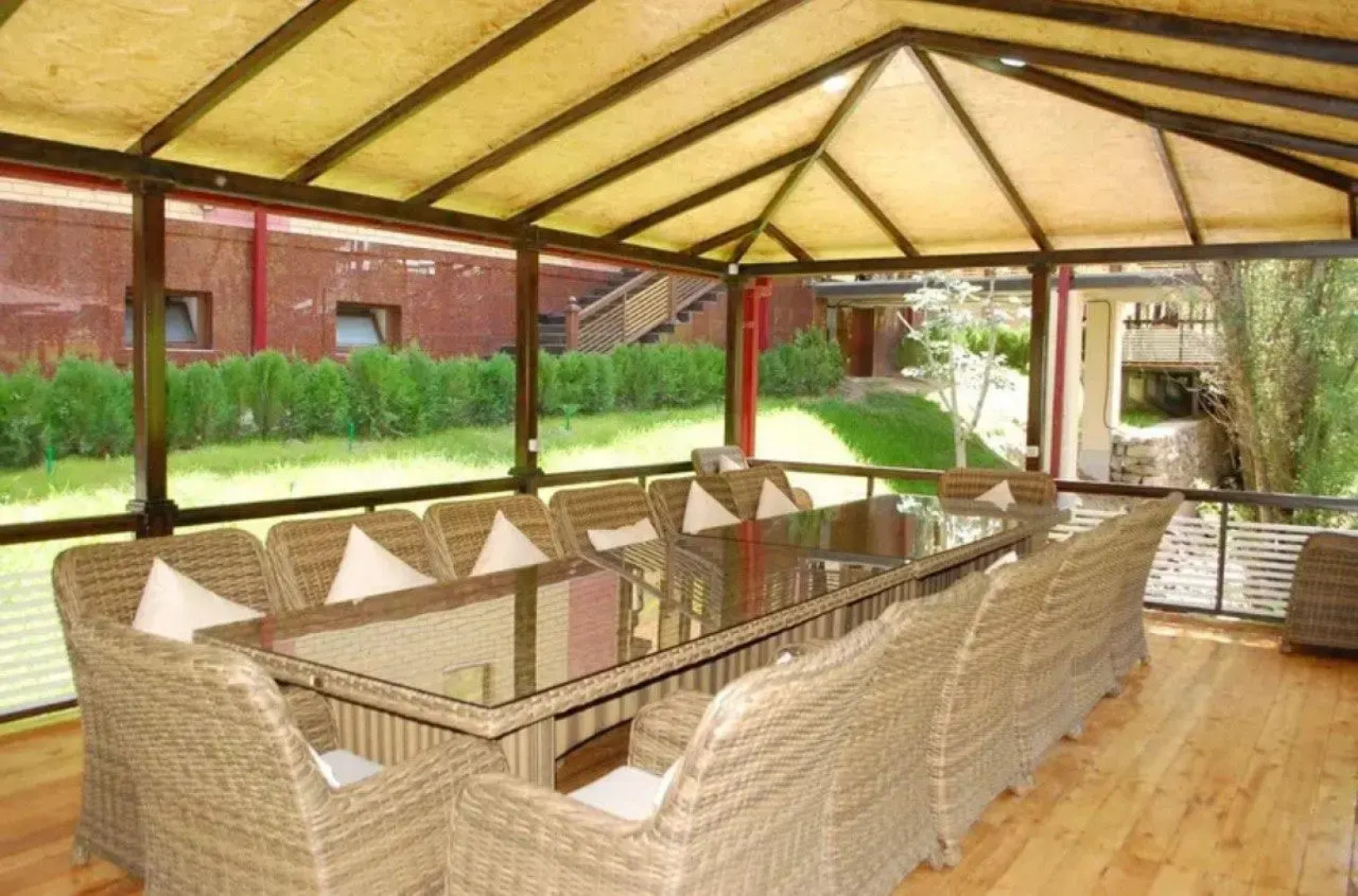 Эверест Плаза