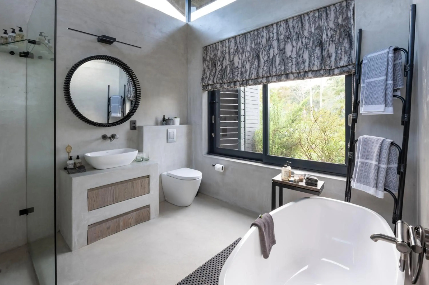 Perivoli Lagoon House