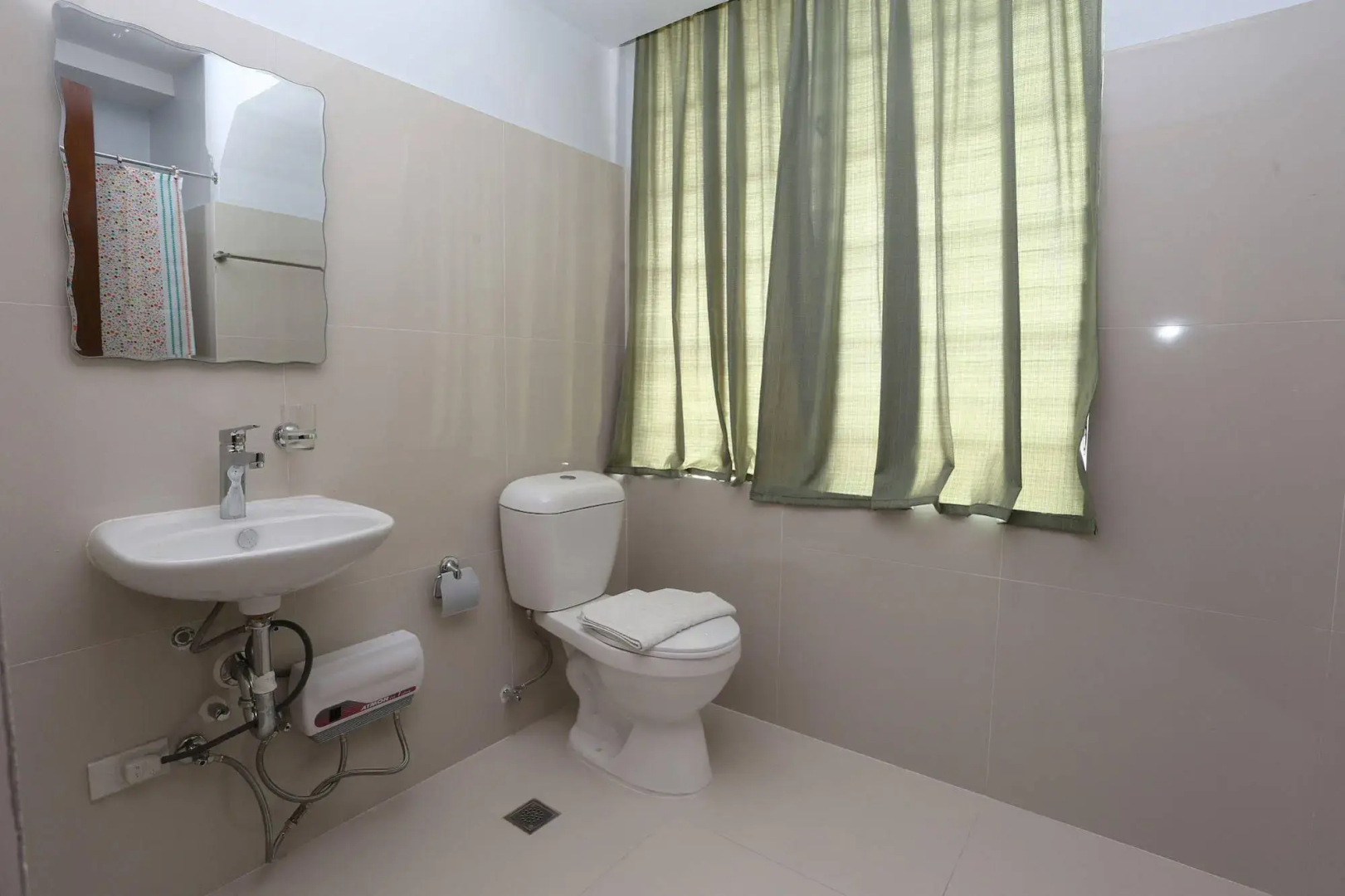 Alicia Tower Residences - Adult Only - Hostel