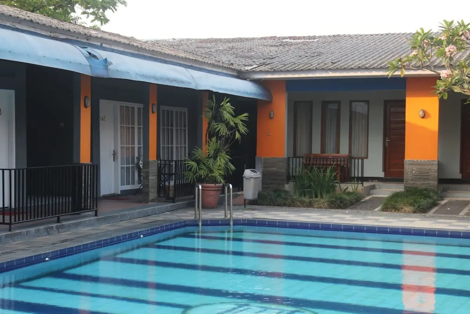 Mandalawangi Hotel
