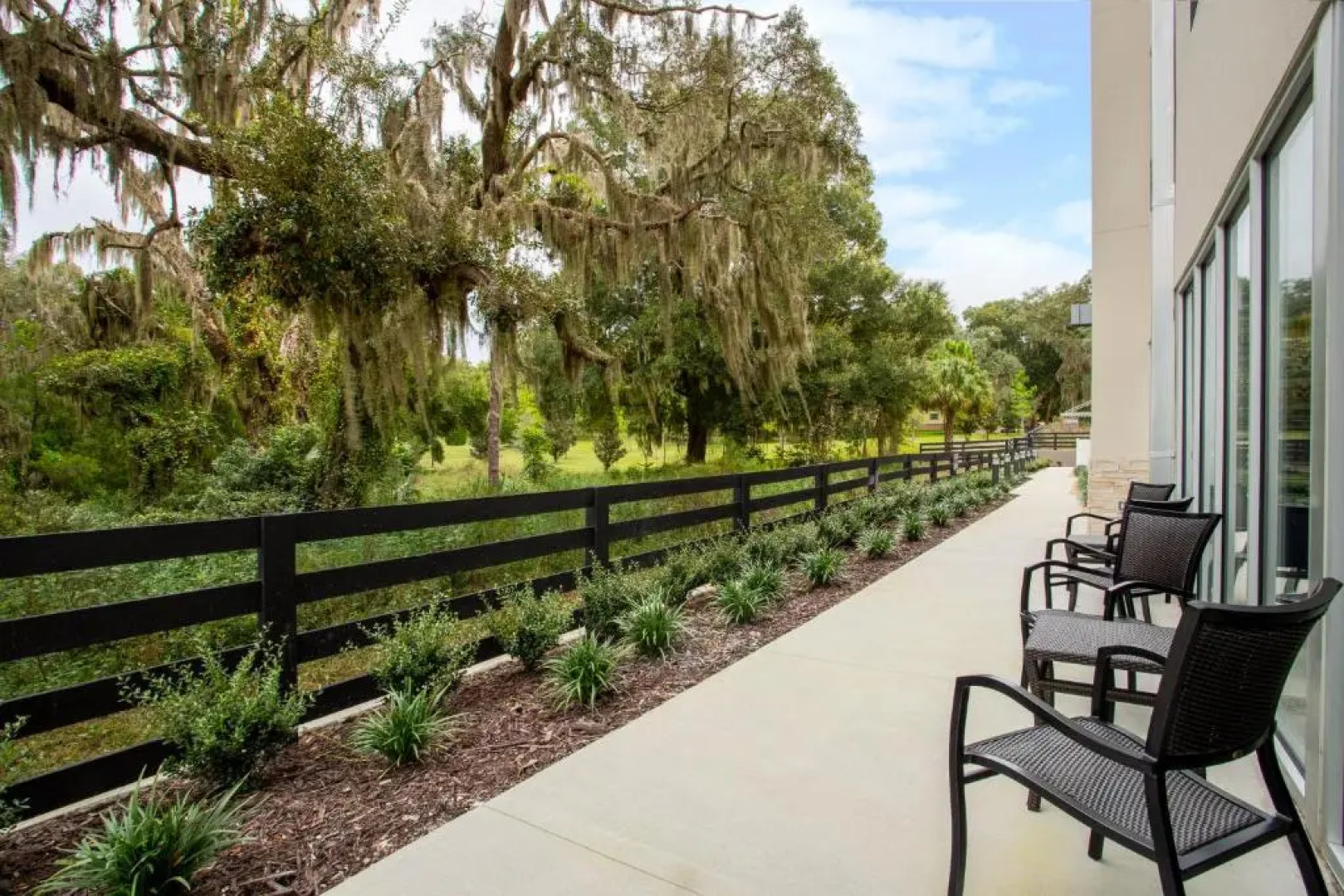 Holiday Inn Express & Suites Deland South by IHG