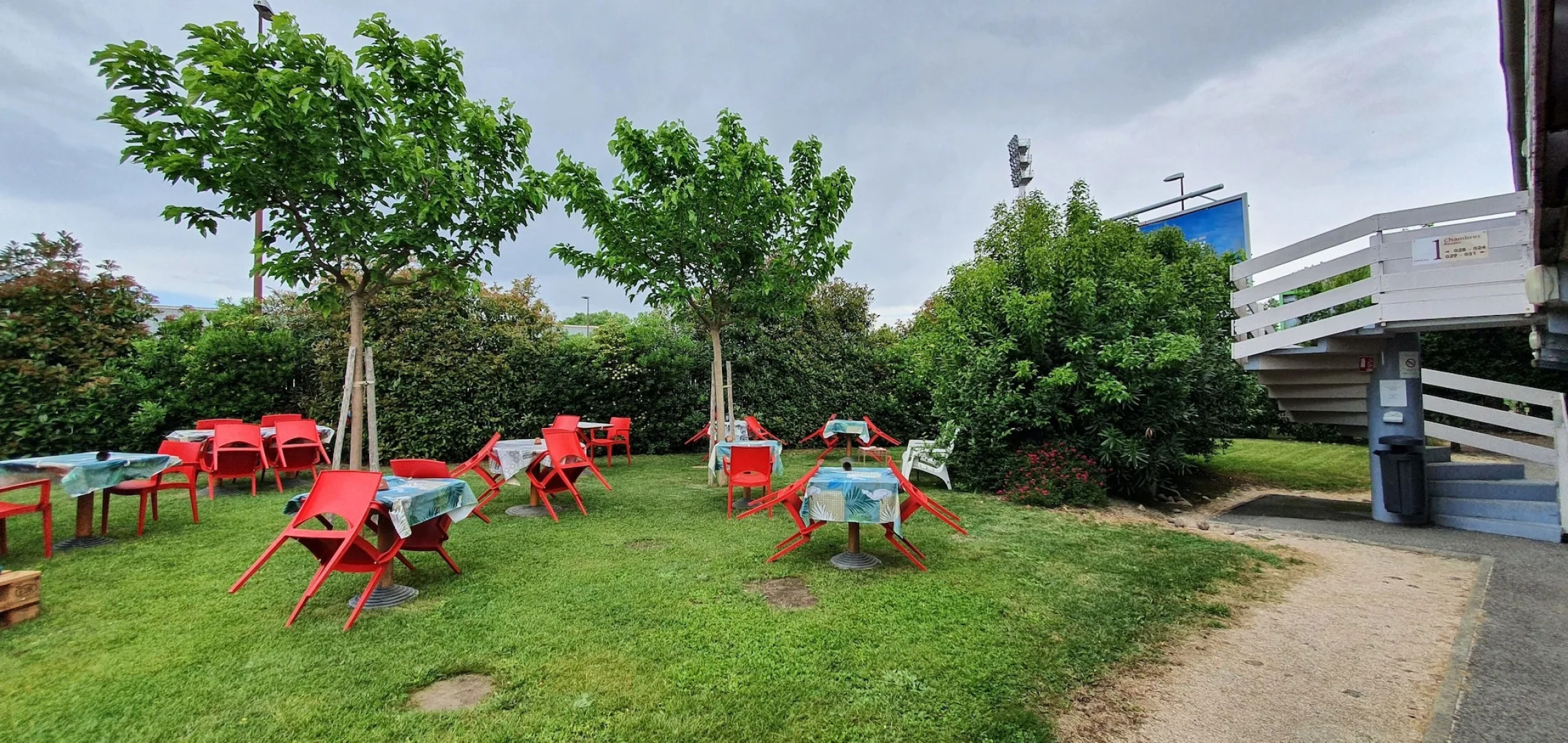 Kyriad Avignon Cap Sud