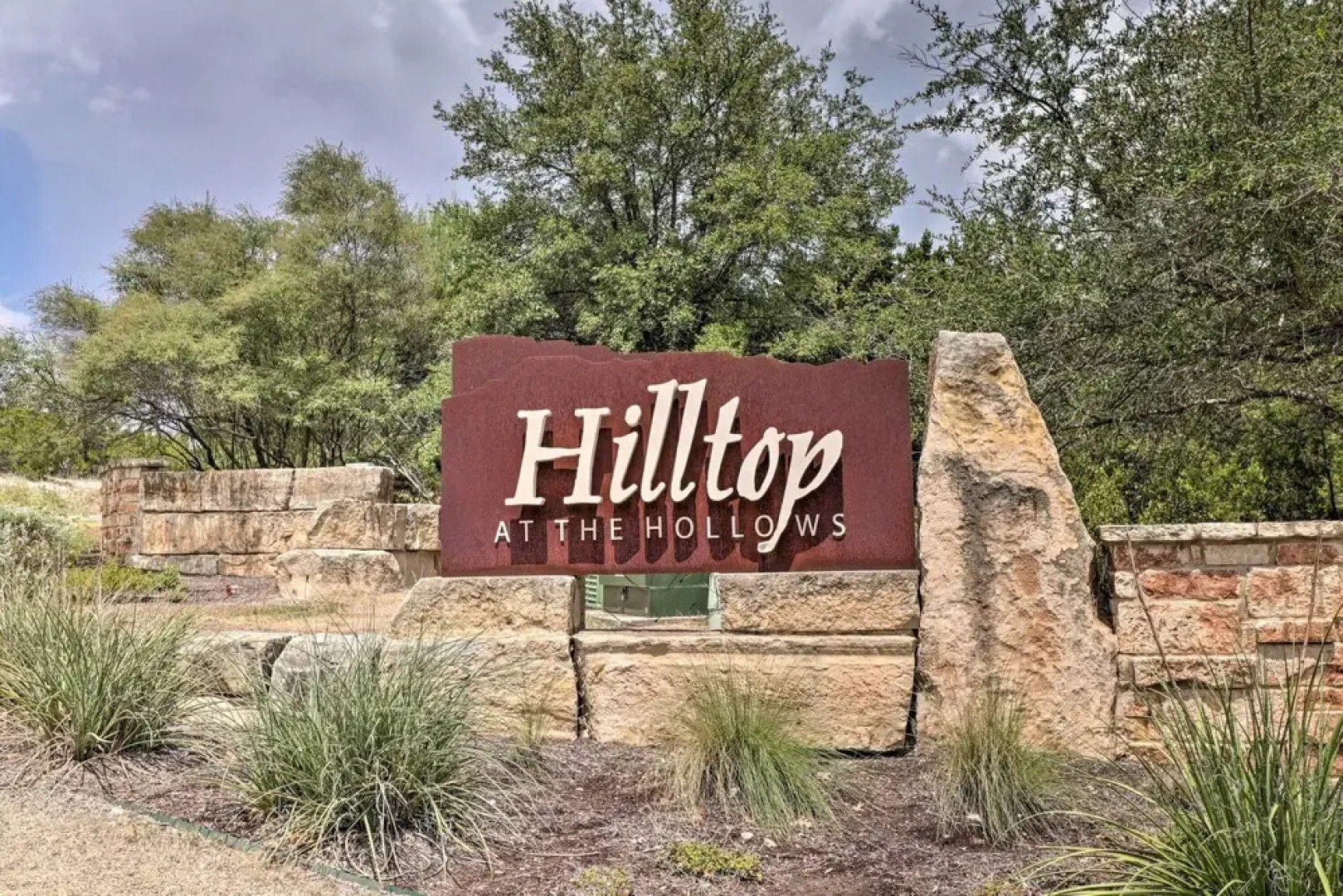 Lake Travis Condo W/ Resort Amenity Access!