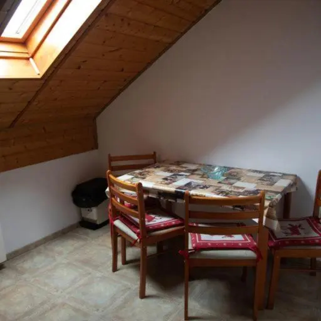Guest House Ema